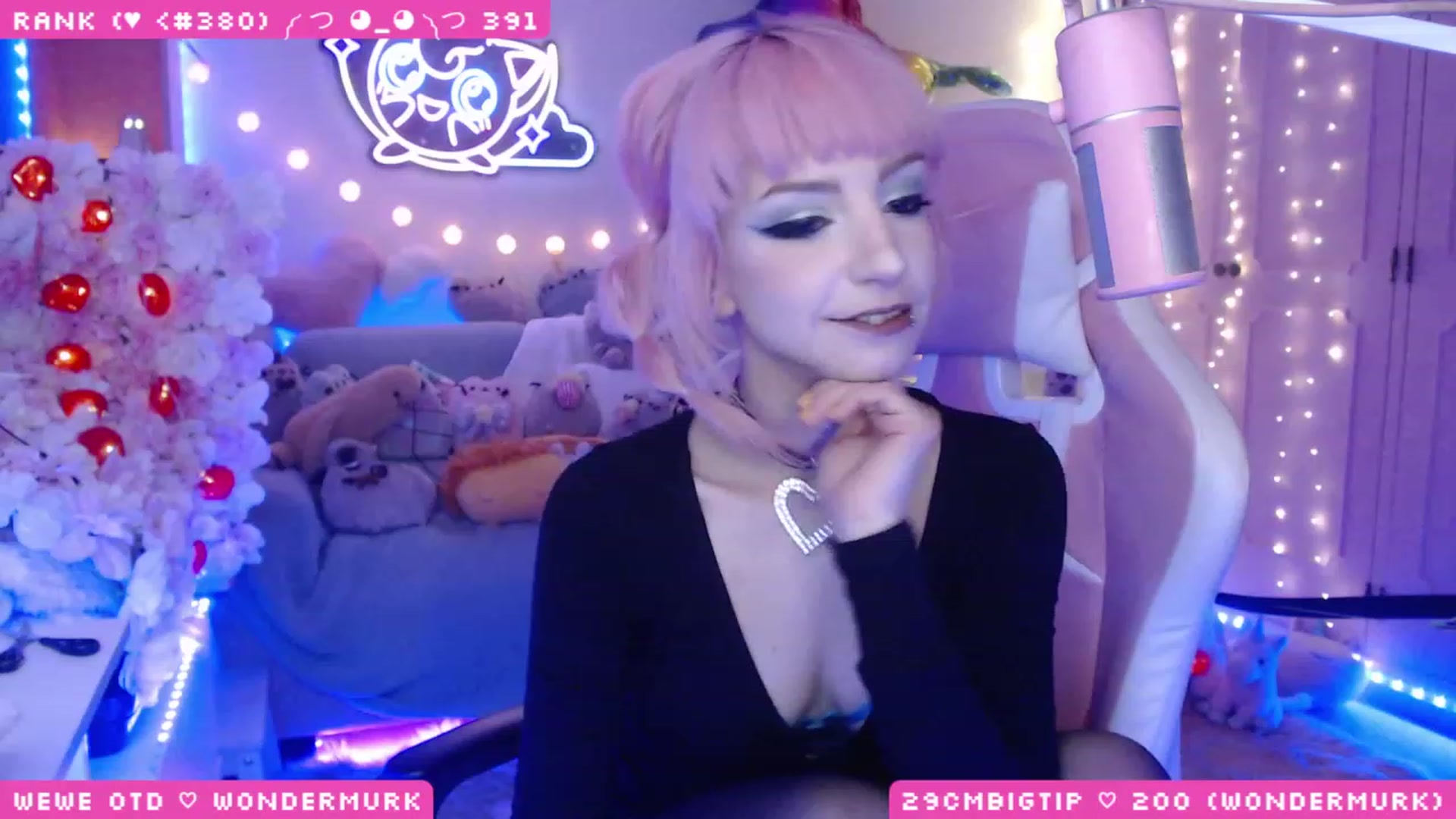 Gallery image thumbnail from WonderAna's myfreecams stream on, 03/19/2023, 01:28 image 5 of 20