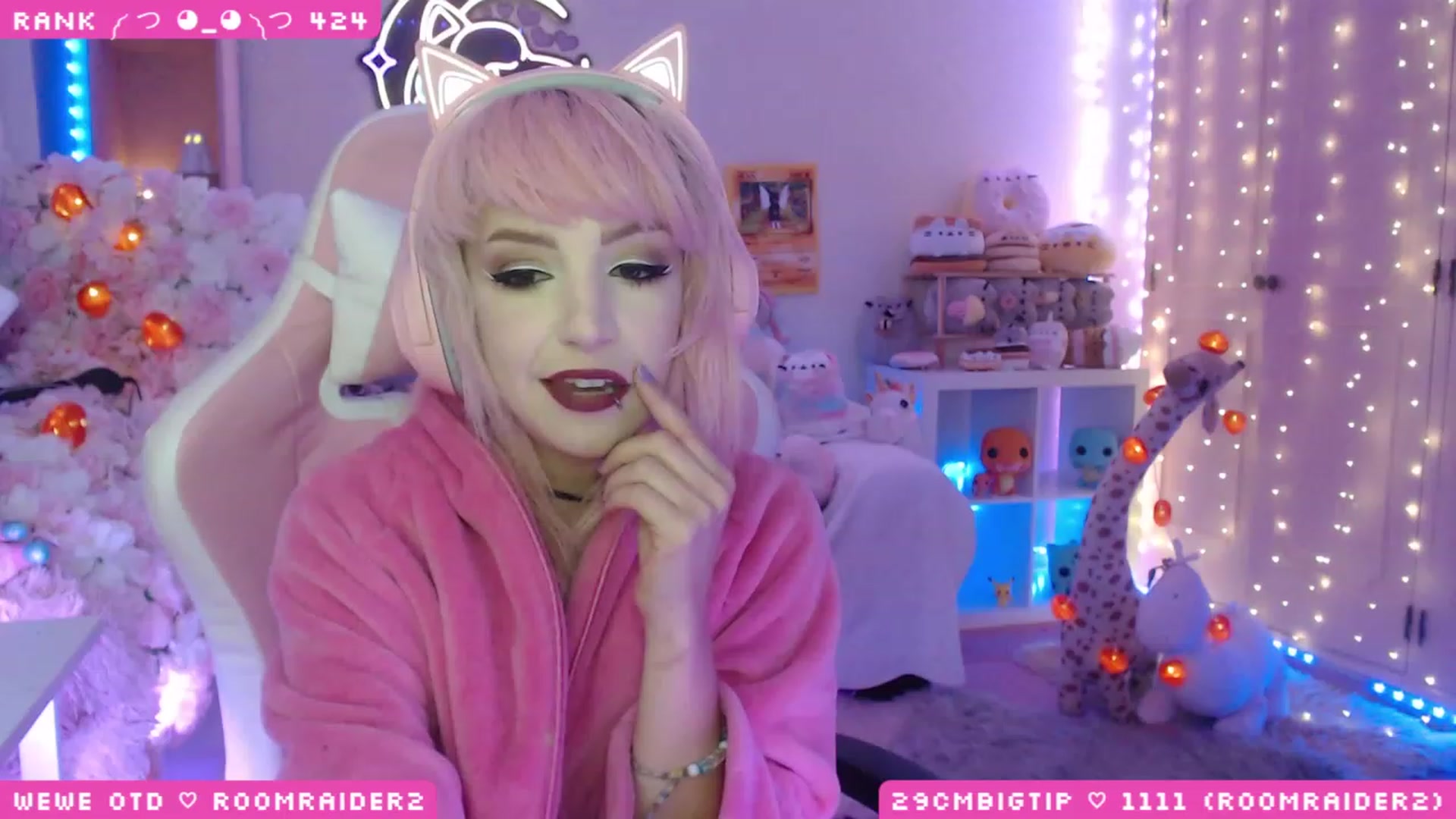 Gallery image thumbnail from WonderAna's myfreecams stream on, 04/09/2023, 24:05 image 6 of 20