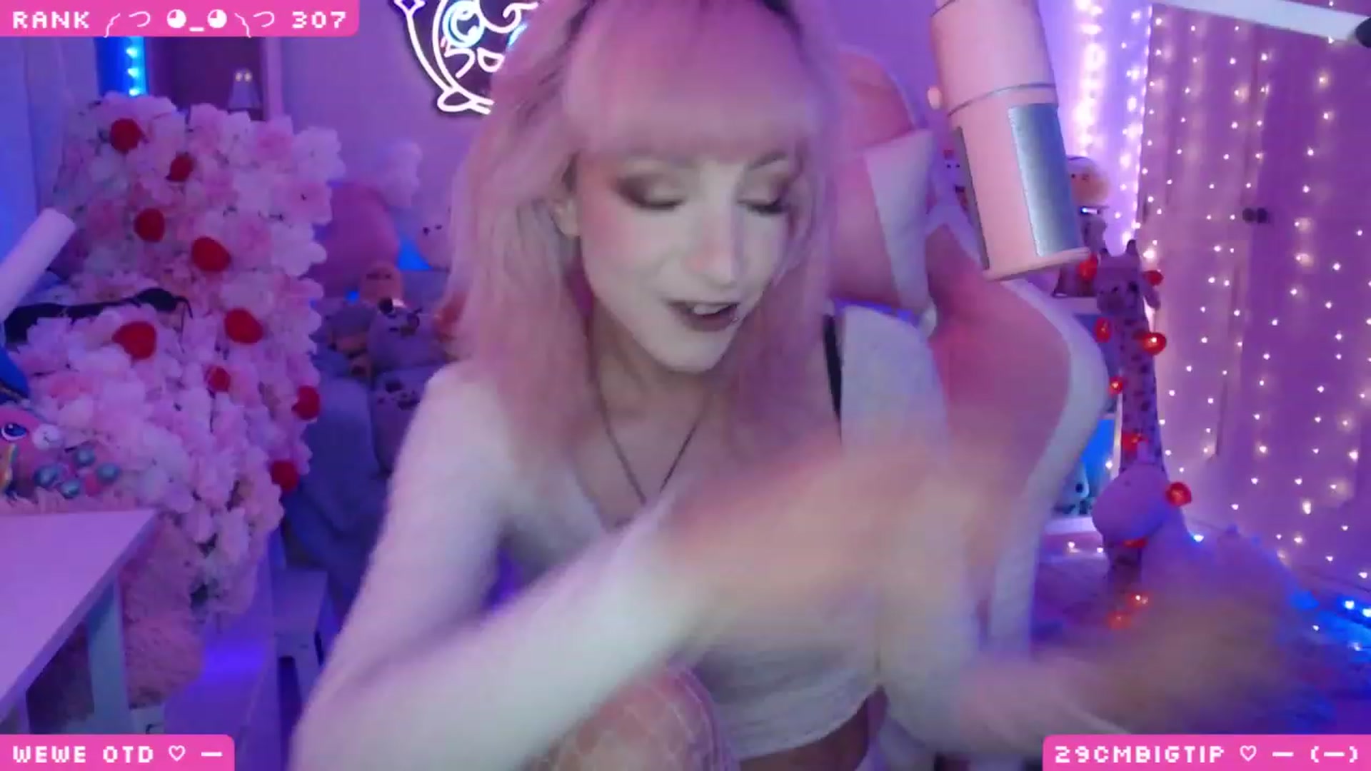 Gallery image thumbnail from WonderAna's myfreecams stream on, 04/09/2023, 22:57 image 1 of 20