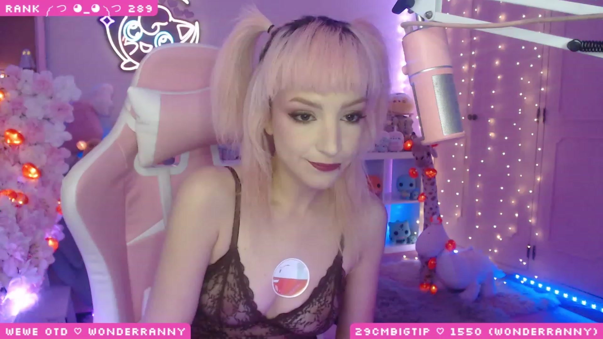 Gallery image thumbnail from WonderAna's myfreecams stream on, 04/13/2023, 01:07 image 1 of 20