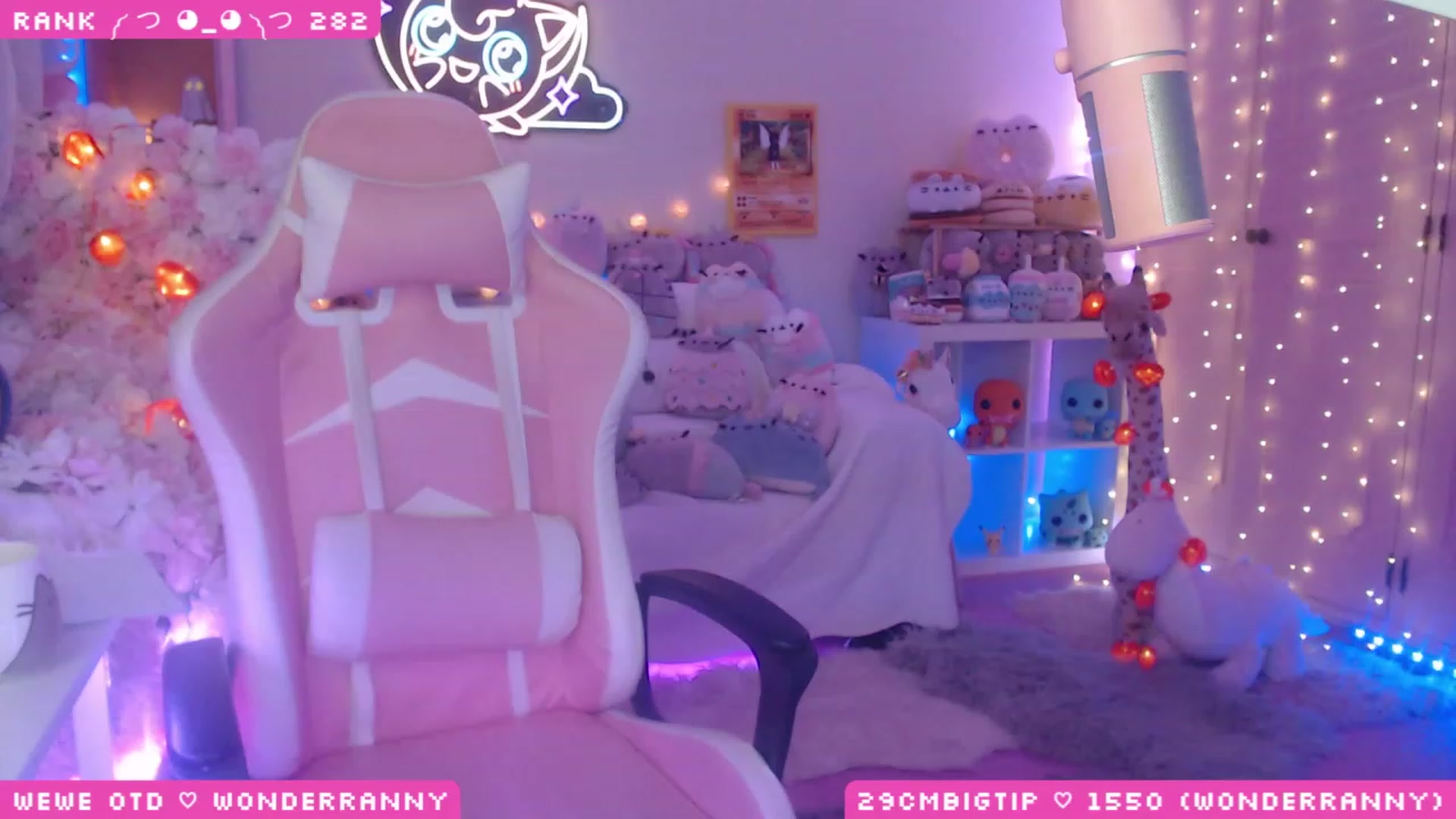 Gallery image thumbnail from WonderAna's myfreecams stream on, 04/13/2023, 01:07 image 9 of 20