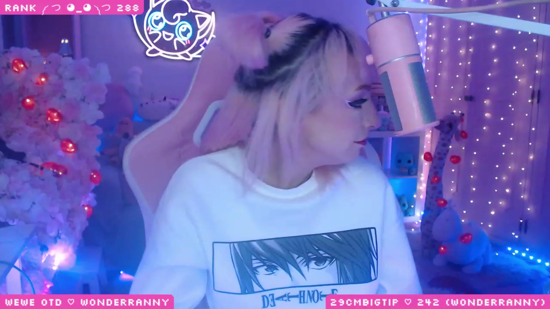 Gallery image thumbnail from WonderAna's myfreecams stream on, 04/14/2023, 24:07 image 9 of 20