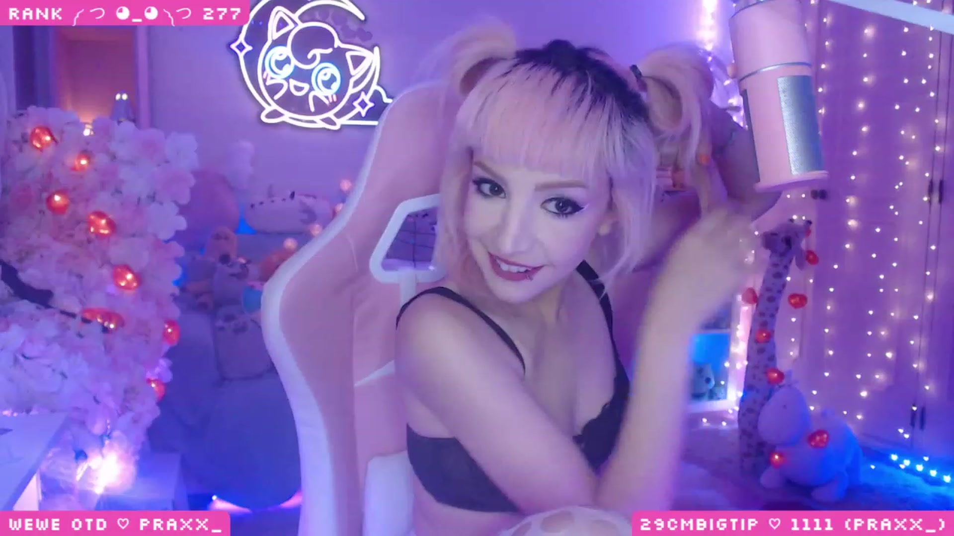 Gallery image thumbnail from WonderAna's myfreecams stream on, 04/14/2023, 24:07 image 15 of 20