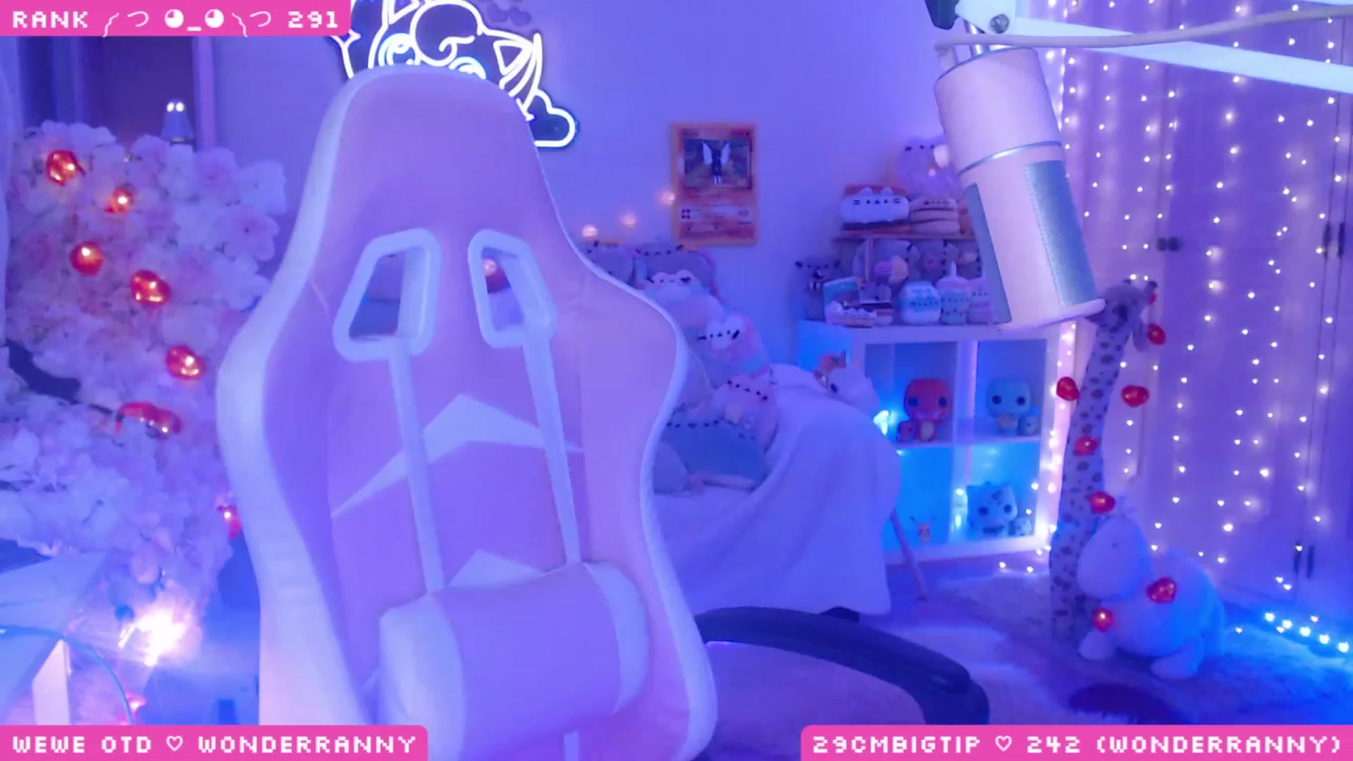 Gallery image thumbnail from WonderAna's myfreecams stream on, 04/14/2023, 24:07 image 6 of 20