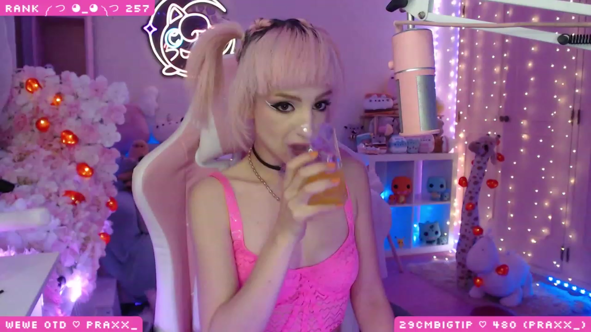 Gallery image thumbnail from WonderAna's myfreecams stream on, 04/15/2023, 02:48 image 13 of 20