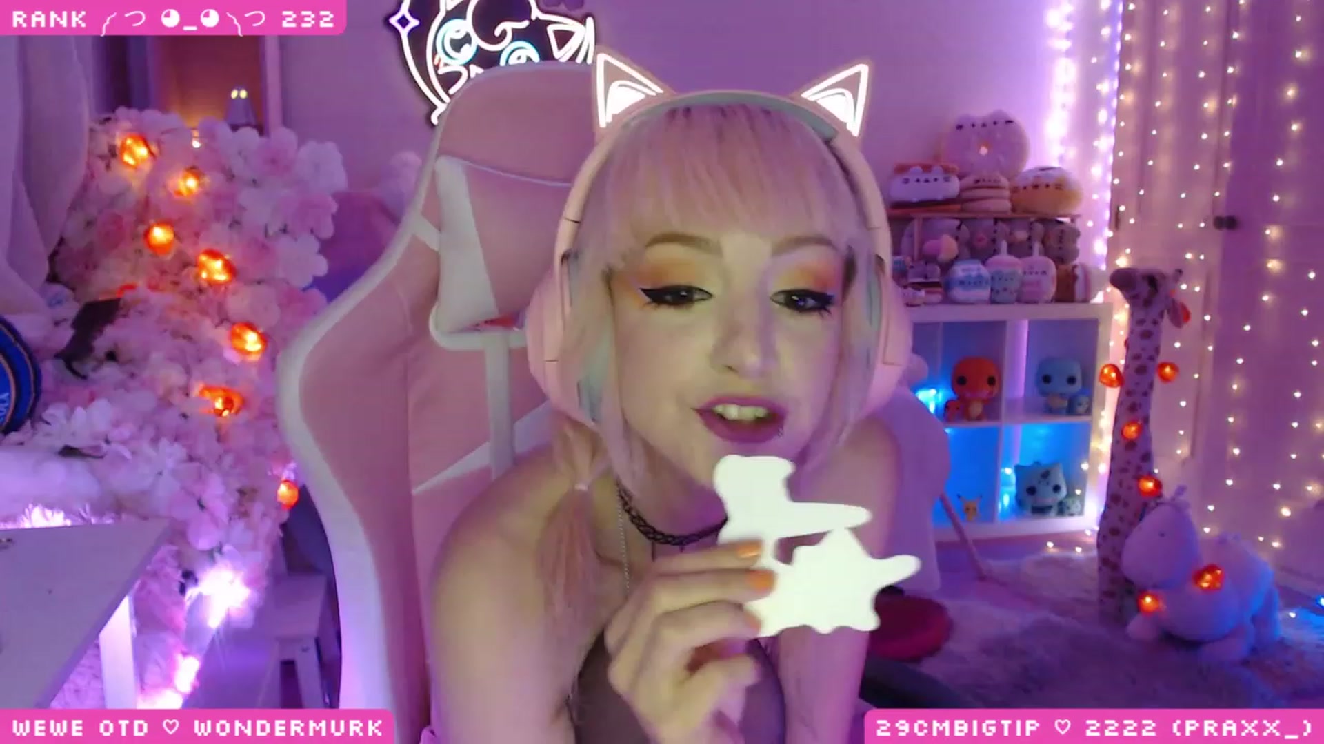 Gallery image thumbnail from WonderAna's myfreecams stream on, 04/16/2023, 02:47 image 16 of 20