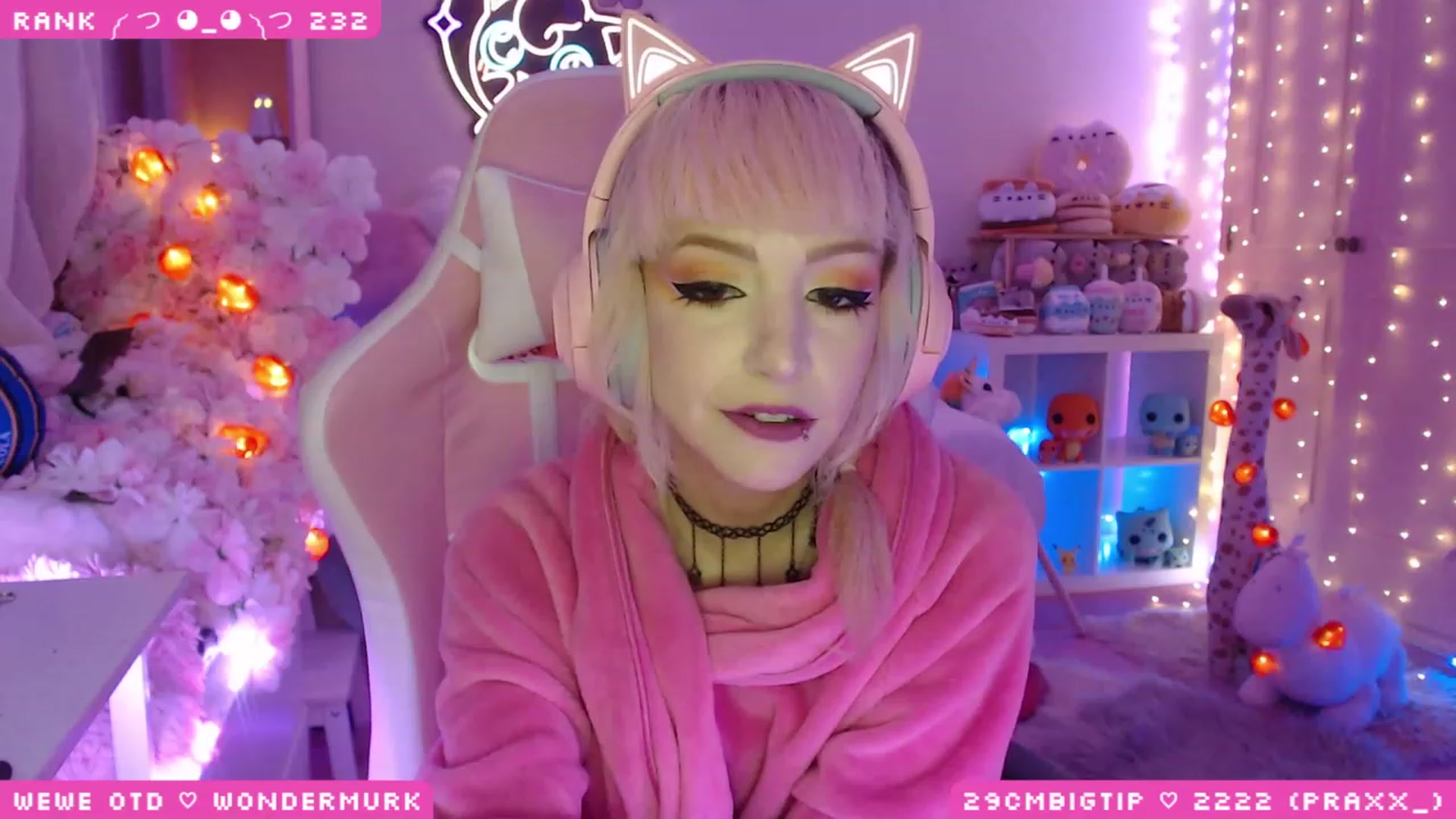 Gallery image thumbnail from WonderAna's myfreecams stream on, 04/16/2023, 03:08 image 6 of 20