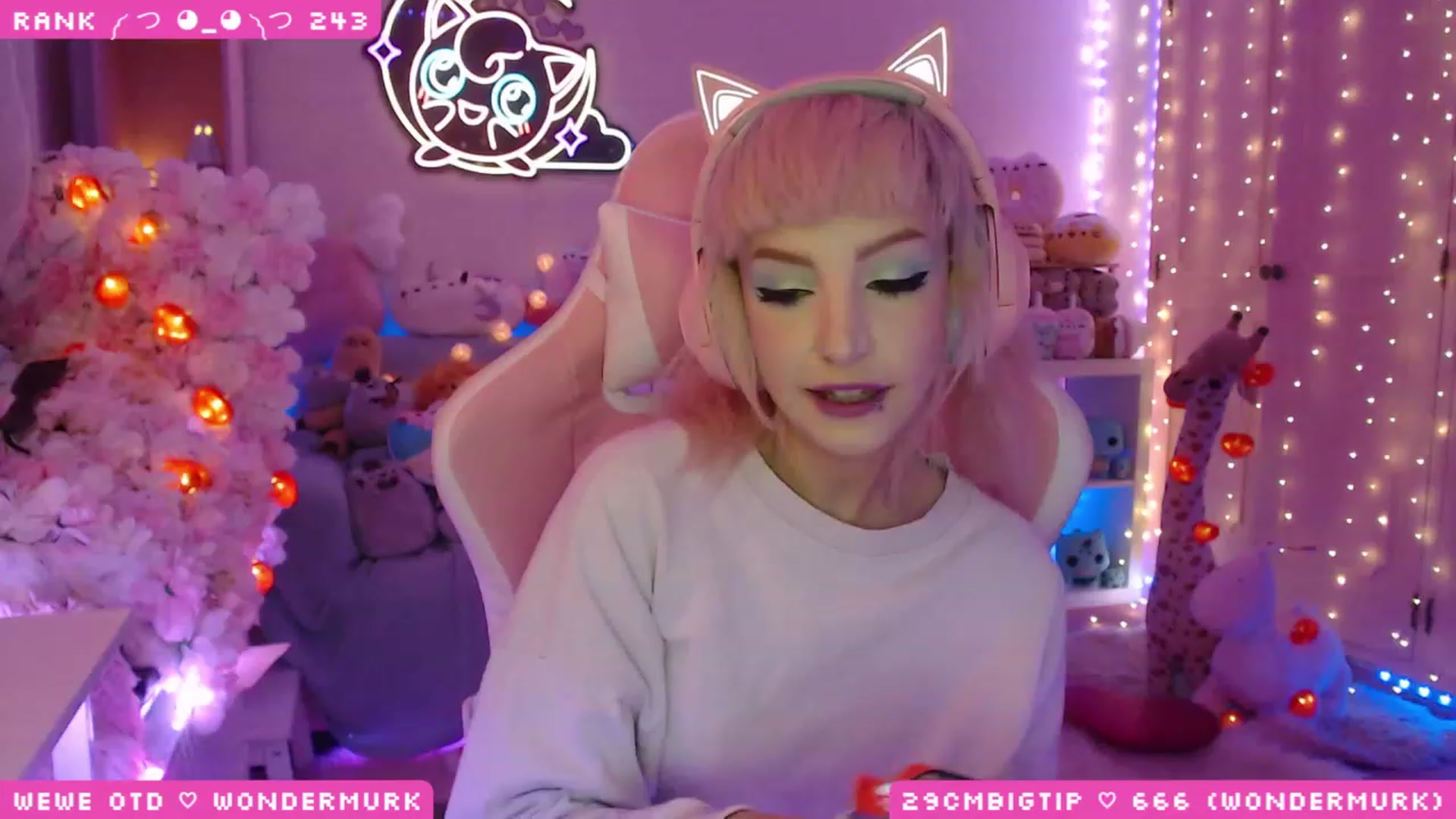 Gallery image thumbnail from WonderAna's myfreecams stream on, 04/16/2023, 22:35 image 3 of 20