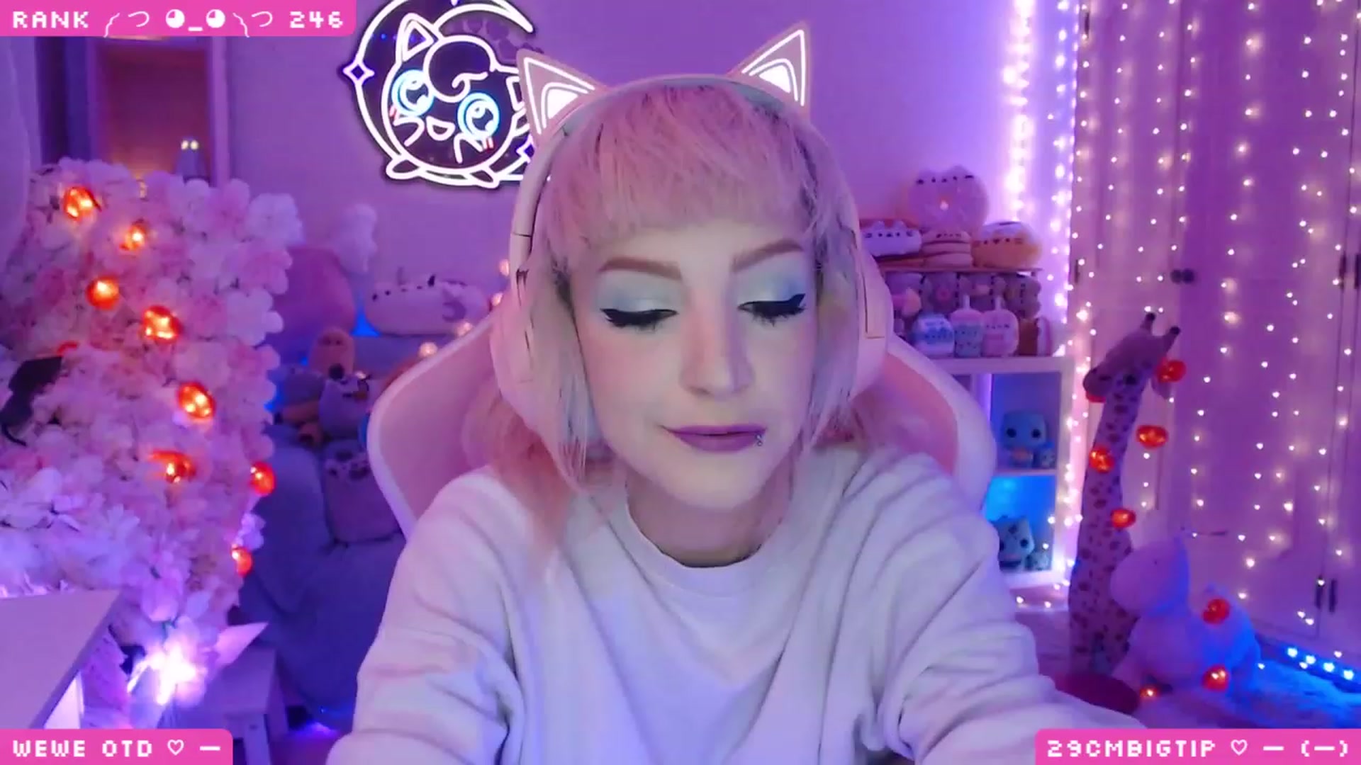 Gallery image thumbnail from WonderAna's myfreecams stream on, 04/16/2023, 22:35 image 1 of 20