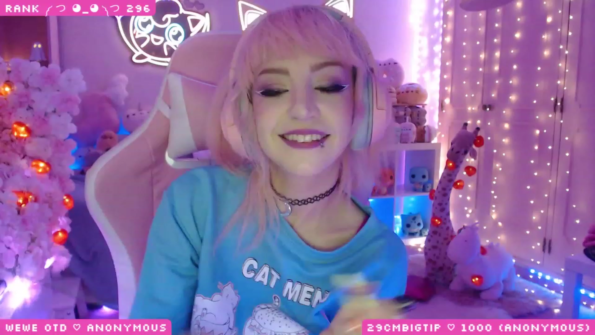 Gallery image thumbnail from WonderAna's myfreecams stream on, 04/19/2023, 23:28 image 15 of 20