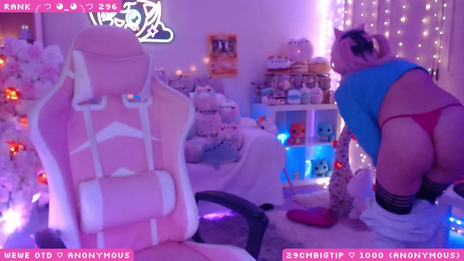 Gallery image thumbnail from WonderAna's myfreecams stream on, 04/19/2023, 23:28 image 13 of 20