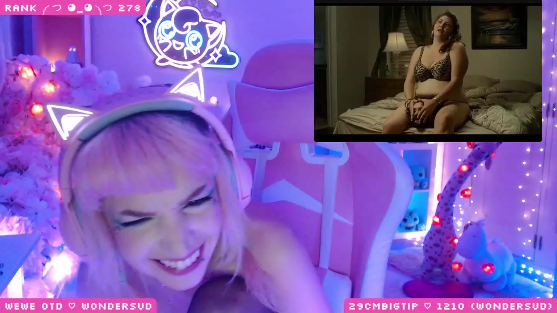 Gallery image thumbnail from WonderAna's myfreecams stream on, 04/21/2023, 24:04 image 20 of 20