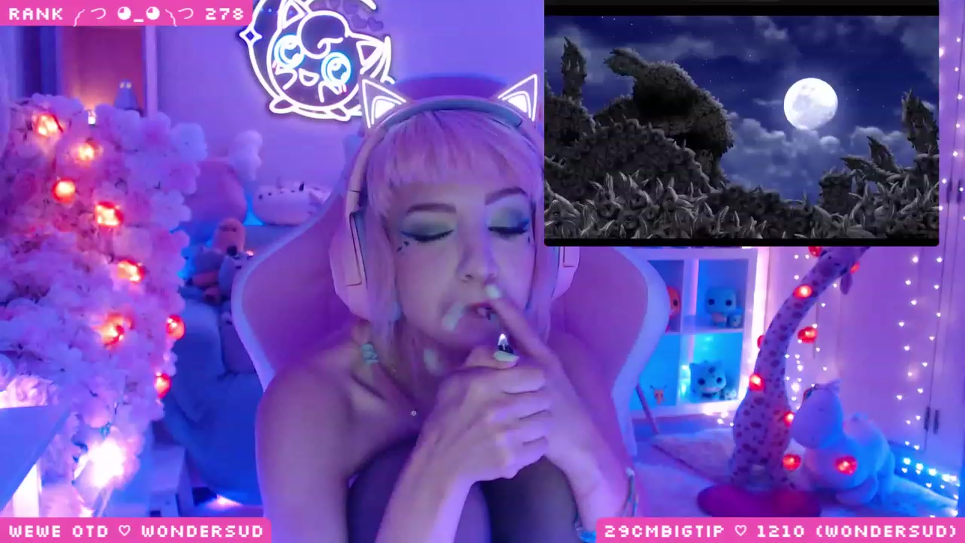 Gallery image thumbnail from WonderAna's myfreecams stream on, 04/21/2023, 24:04 image 17 of 20