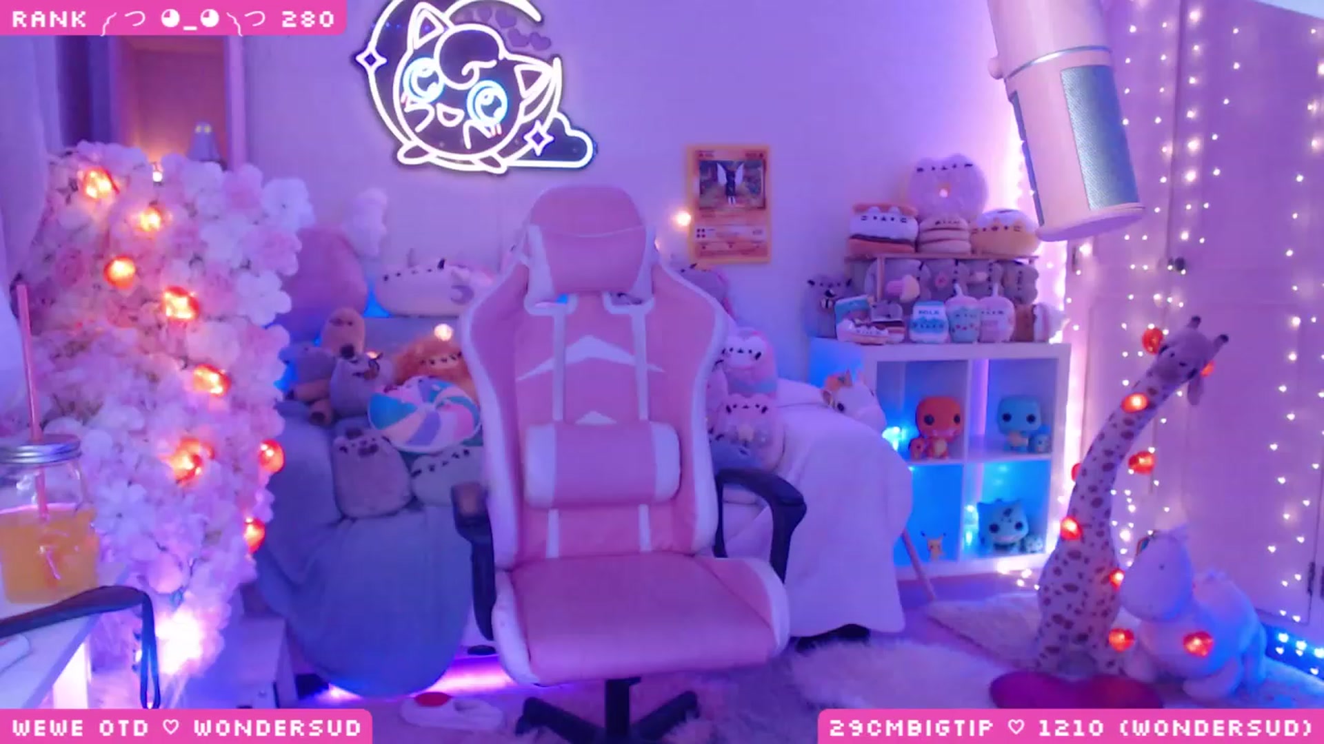 Gallery image thumbnail from WonderAna's myfreecams stream on, 04/21/2023, 24:04 image 9 of 20