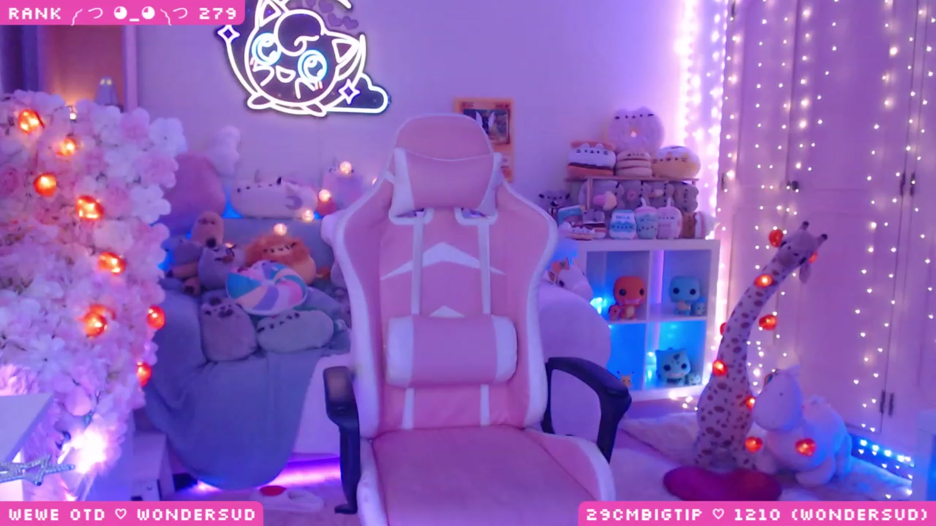 Gallery image thumbnail from WonderAna's myfreecams stream on, 04/21/2023, 01:47 image 18 of 20