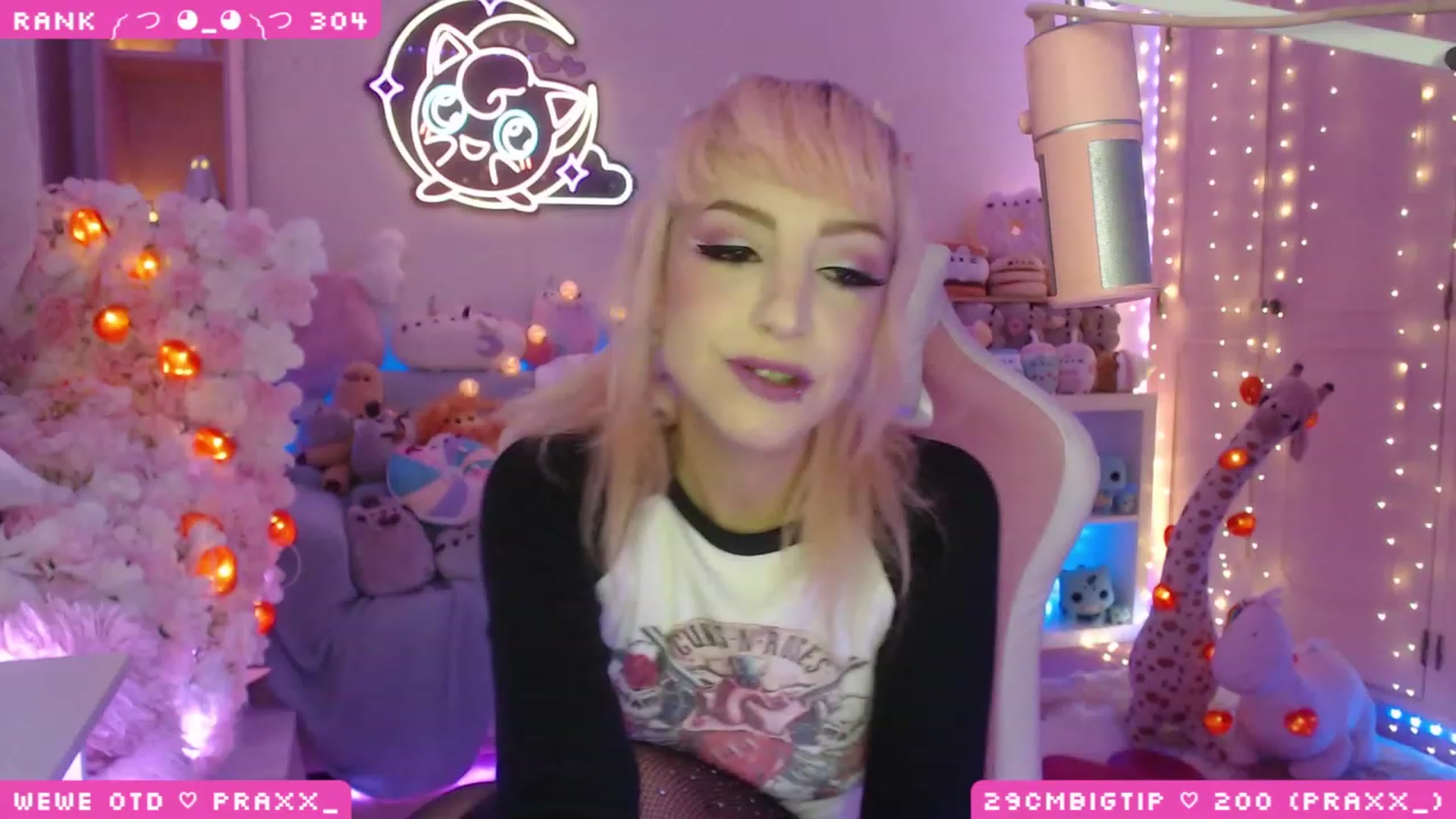 Gallery image thumbnail from WonderAna's myfreecams stream on, 04/21/2023, 23:30 image 2 of 20