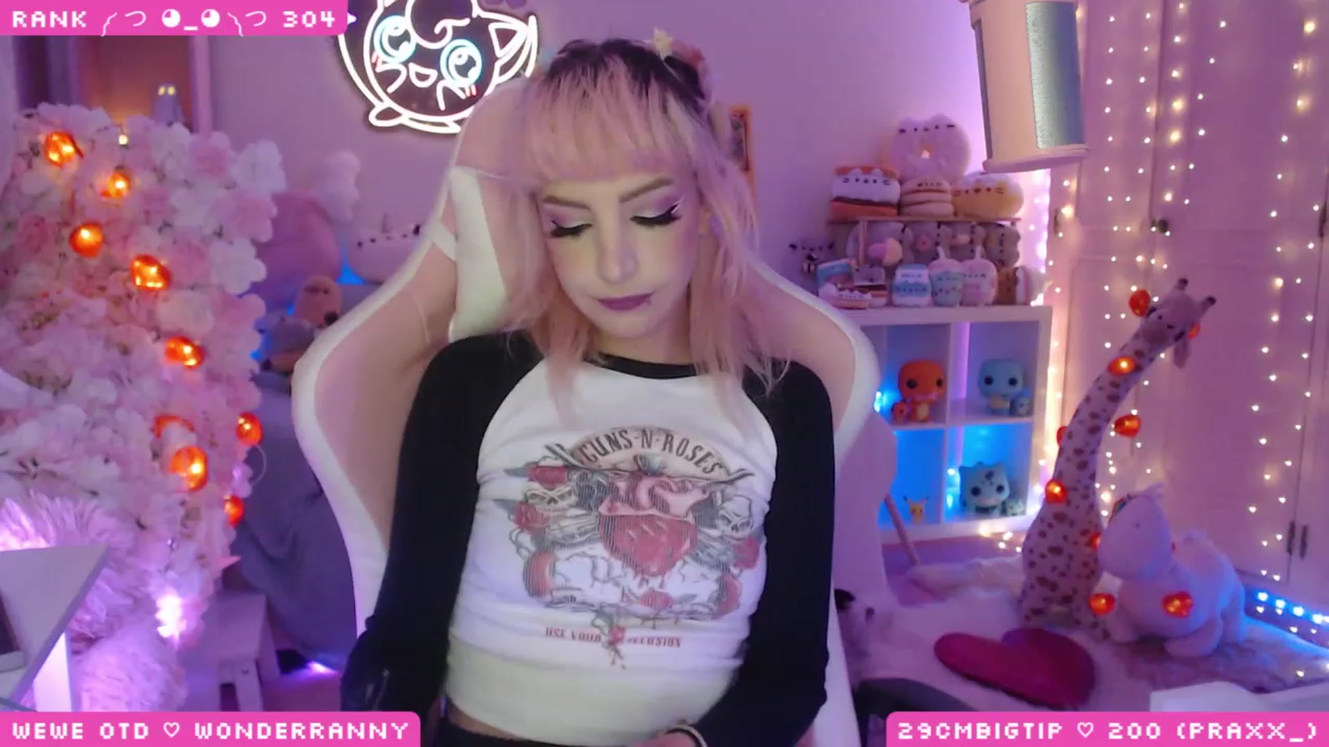 Gallery image thumbnail from WonderAna's myfreecams stream on, 04/21/2023, 23:30 image 13 of 20
