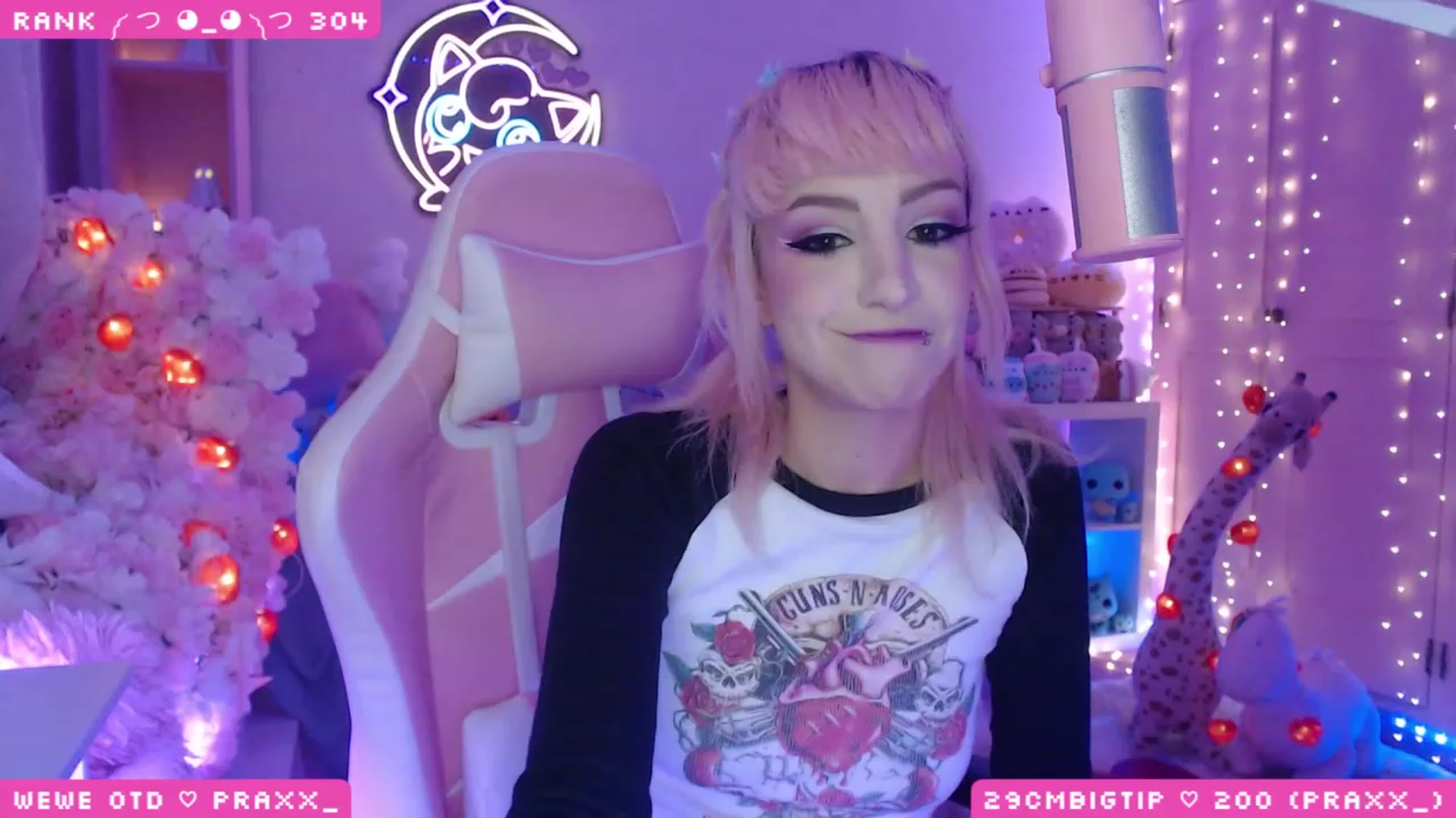 Gallery image thumbnail from WonderAna's myfreecams stream on, 04/21/2023, 23:30 image 5 of 20