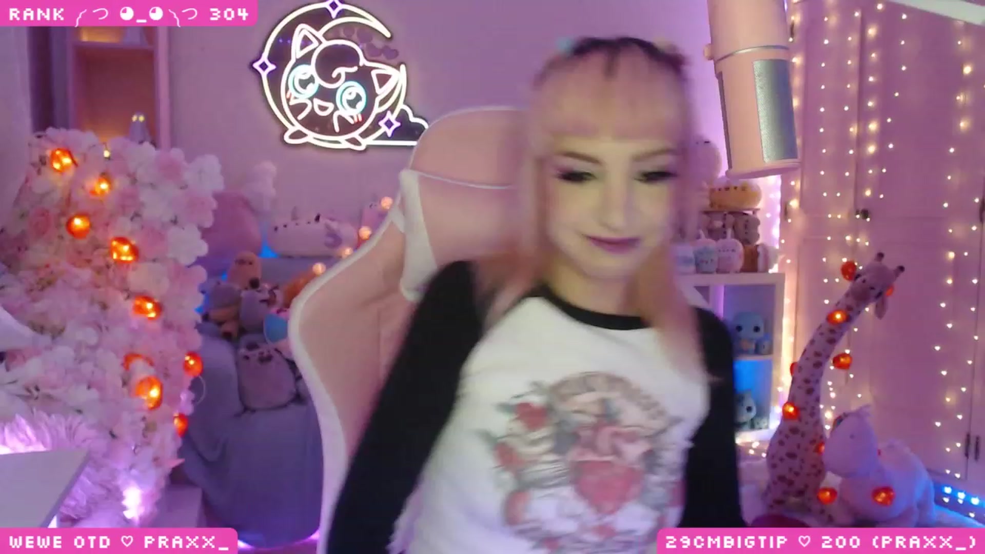 Gallery image thumbnail from WonderAna's myfreecams stream on, 04/21/2023, 23:30 image 8 of 20