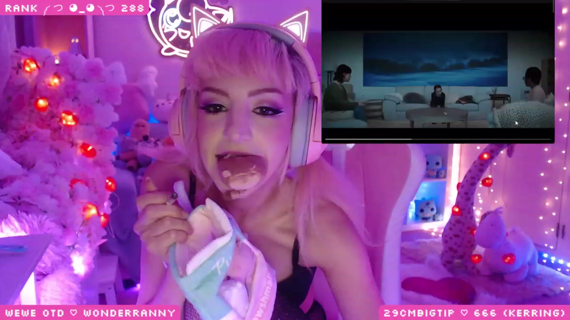 Gallery image thumbnail from WonderAna's myfreecams stream on, 04/22/2023, 01:21 image 11 of 20