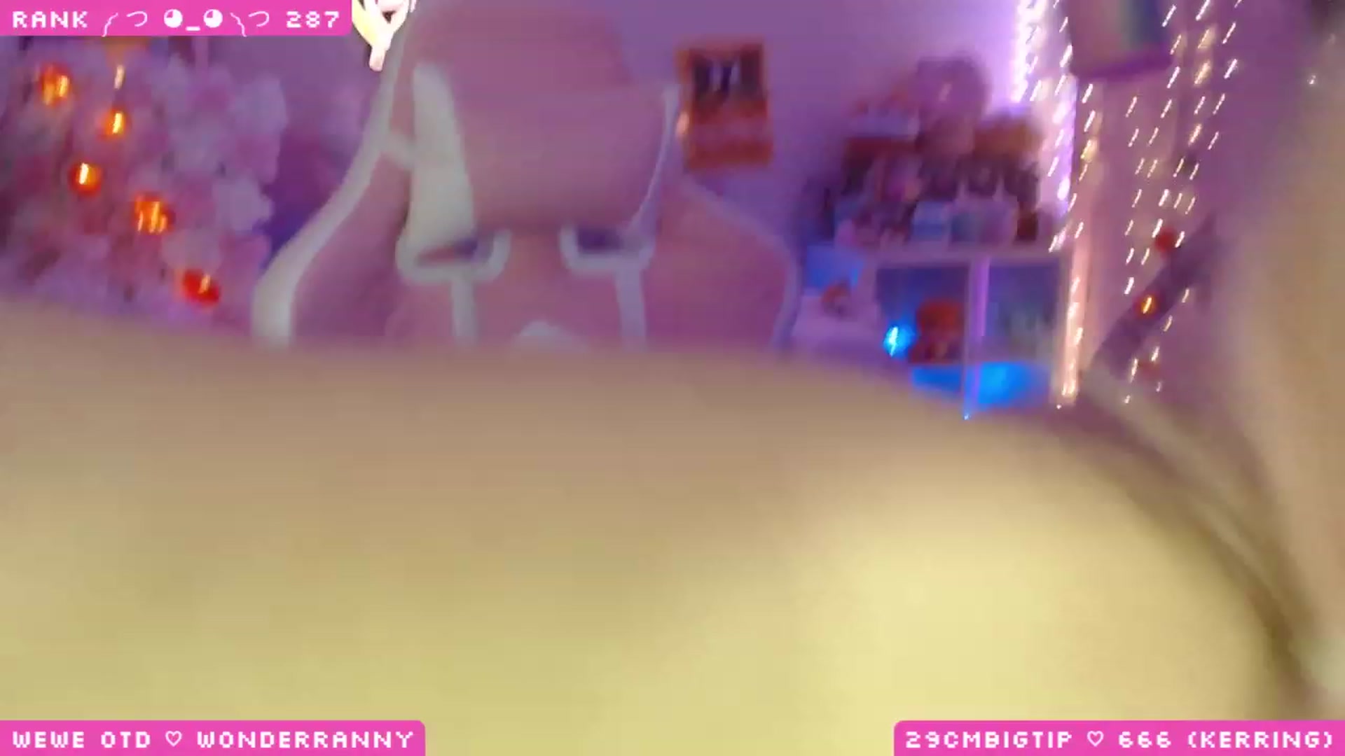 Gallery image thumbnail from WonderAna's myfreecams stream on, 04/22/2023, 01:21 image 5 of 20