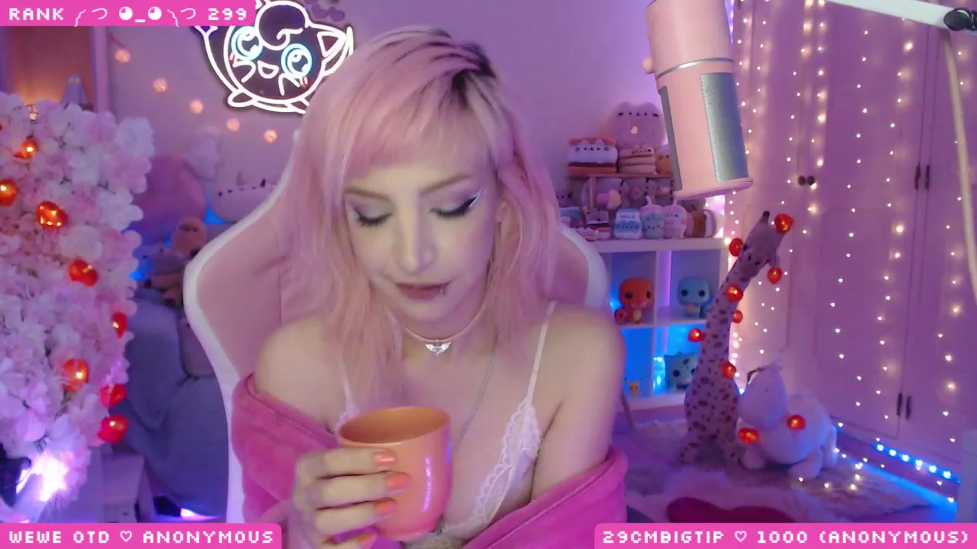 Gallery image thumbnail from WonderAna's myfreecams stream on, 04/24/2023, 01:39 image 12 of 20
