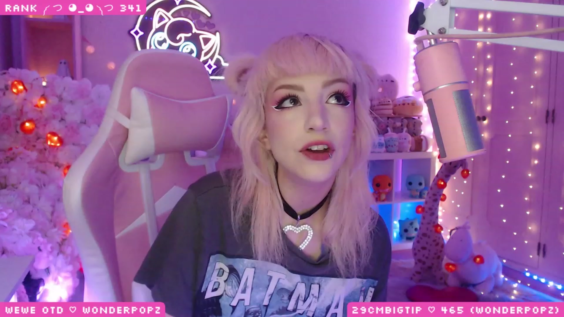 Gallery image thumbnail from WonderAna's myfreecams stream on, 04/27/2023, 24:00 image 4 of 20