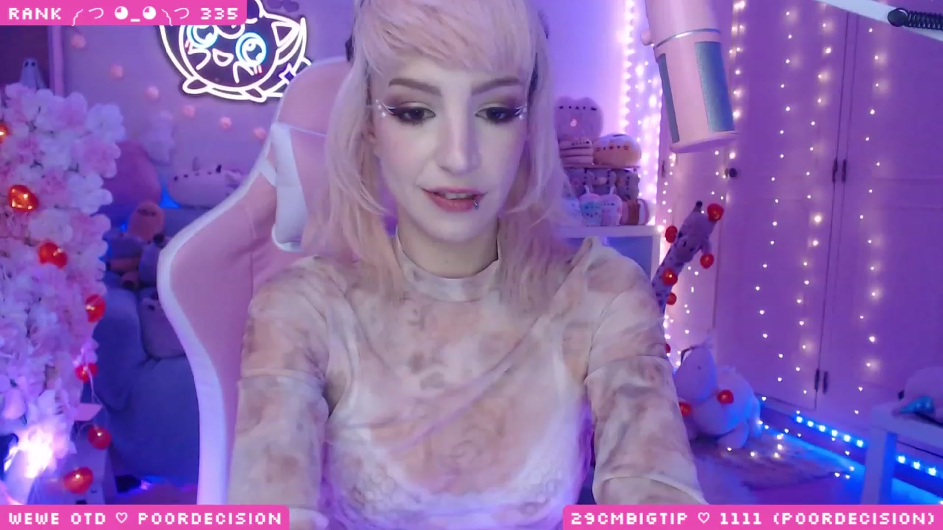 Gallery image thumbnail from WonderAna's myfreecams stream on, 04/28/2023, 24:02 image 2 of 20