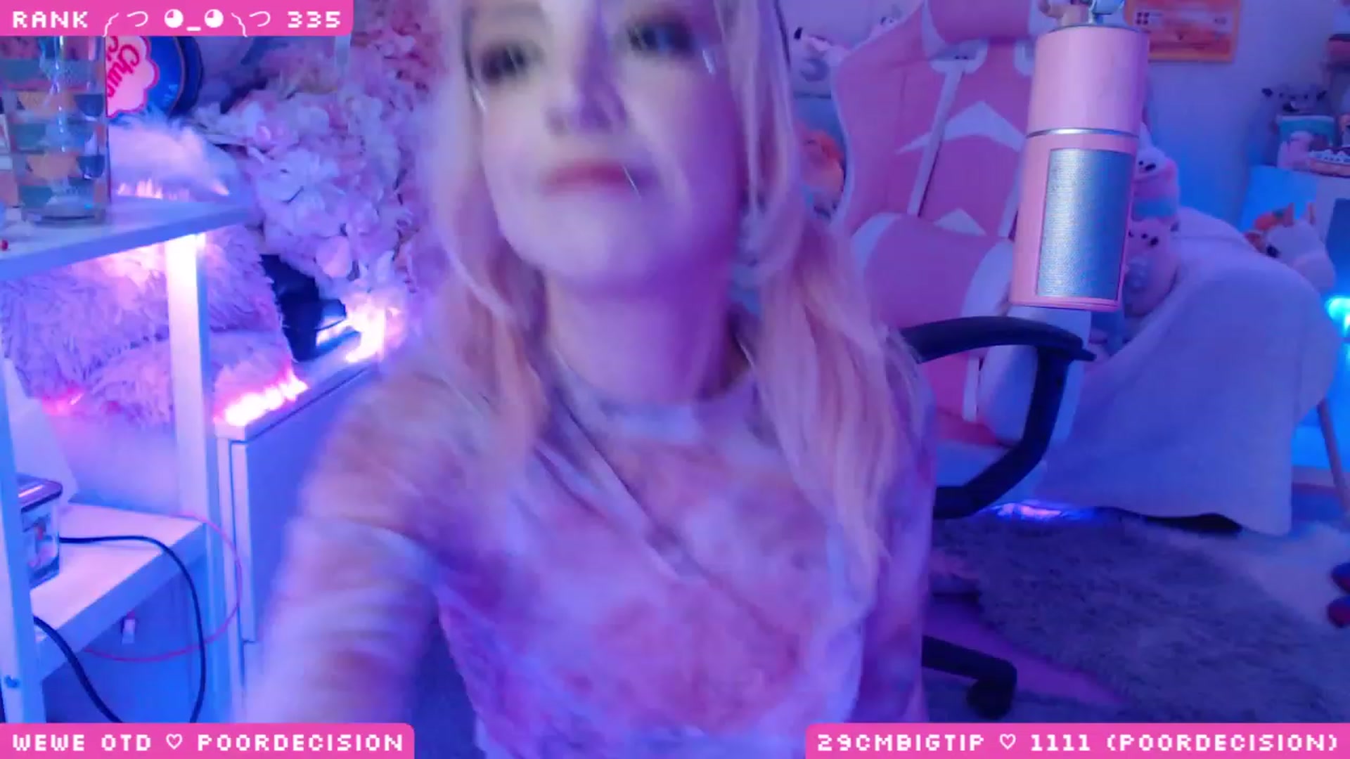 Gallery image thumbnail from WonderAna's myfreecams stream on, 04/28/2023, 24:02 image 5 of 20