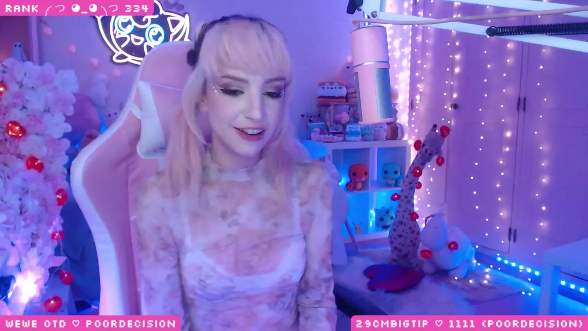 Gallery image thumbnail from WonderAna's myfreecams stream on, 04/28/2023, 24:02 image 17 of 20