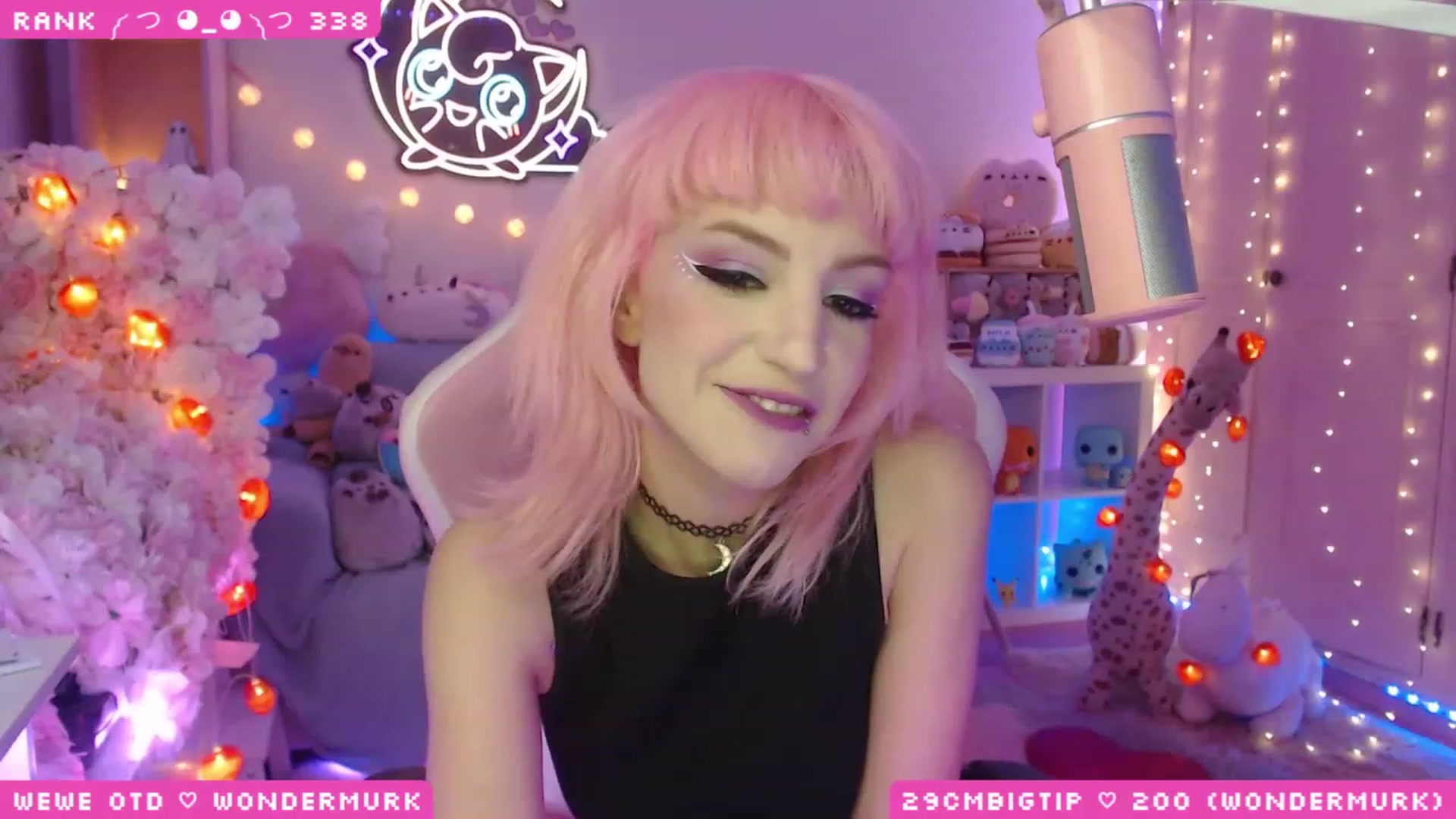 Gallery image thumbnail from WonderAna's myfreecams stream on, 04/29/2023, 02:35 image 6 of 20