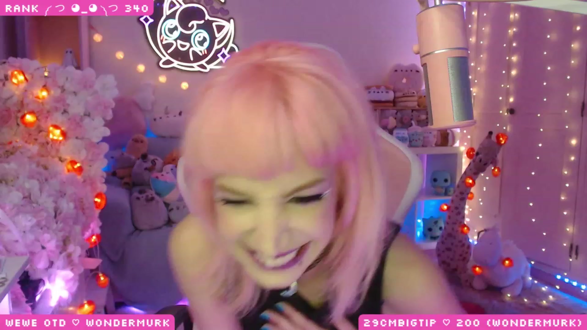 Gallery image thumbnail from WonderAna's myfreecams stream on, 04/29/2023, 02:35 image 9 of 20