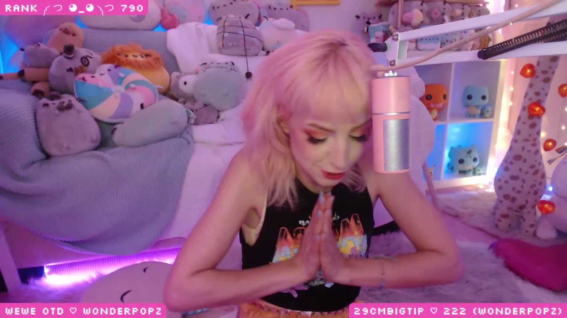 Gallery image thumbnail from WonderAna's myfreecams stream on, 05/08/2023, 24:12 image 10 of 20