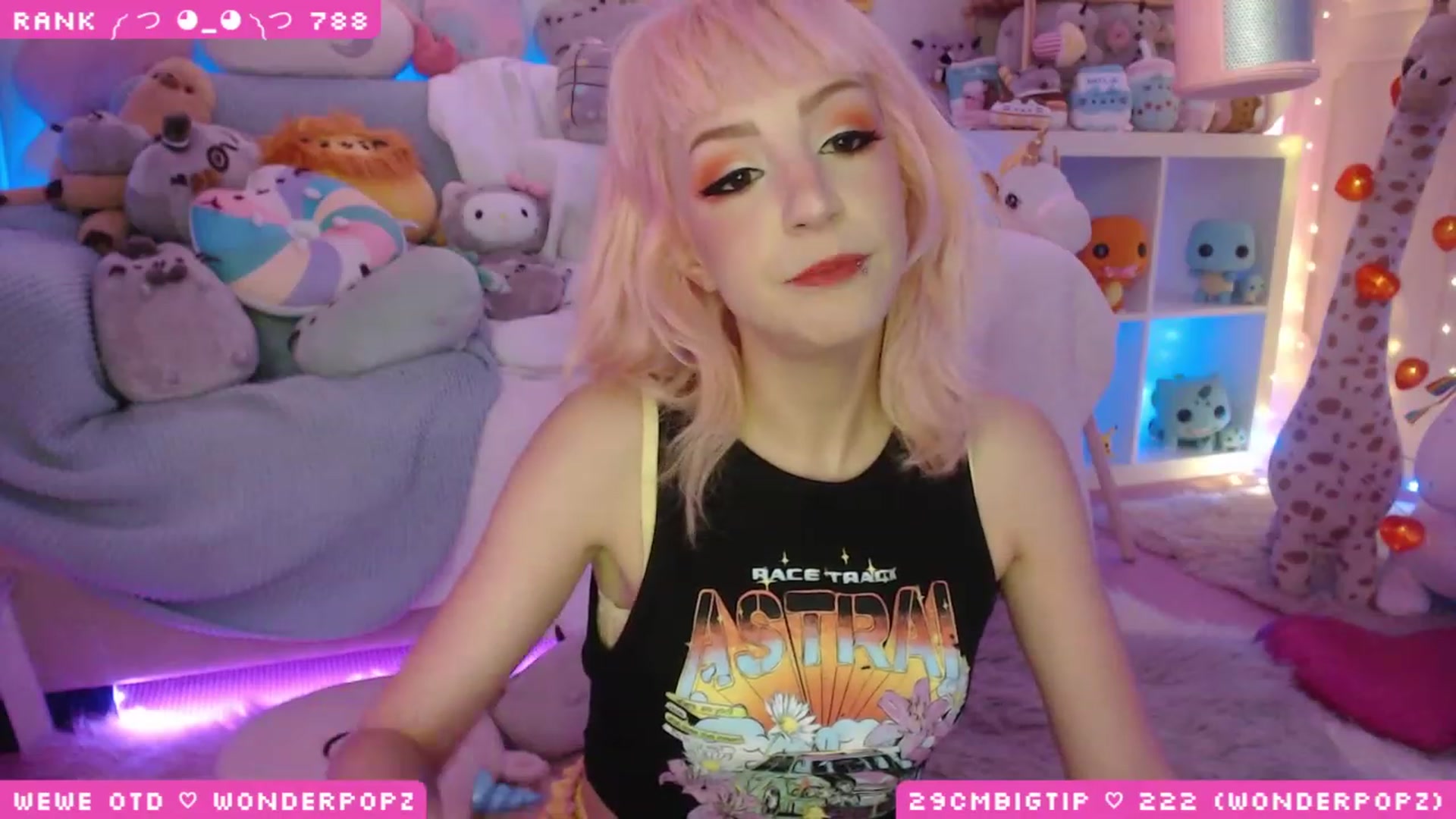 Gallery image thumbnail from WonderAna's myfreecams stream on, 05/08/2023, 24:12 image 9 of 20