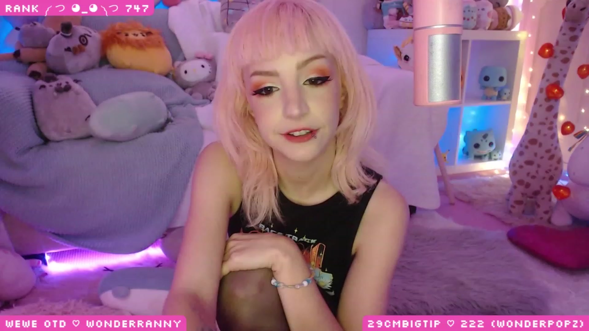 Gallery image thumbnail from WonderAna's myfreecams stream on, 05/08/2023, 03:06 image 19 of 20