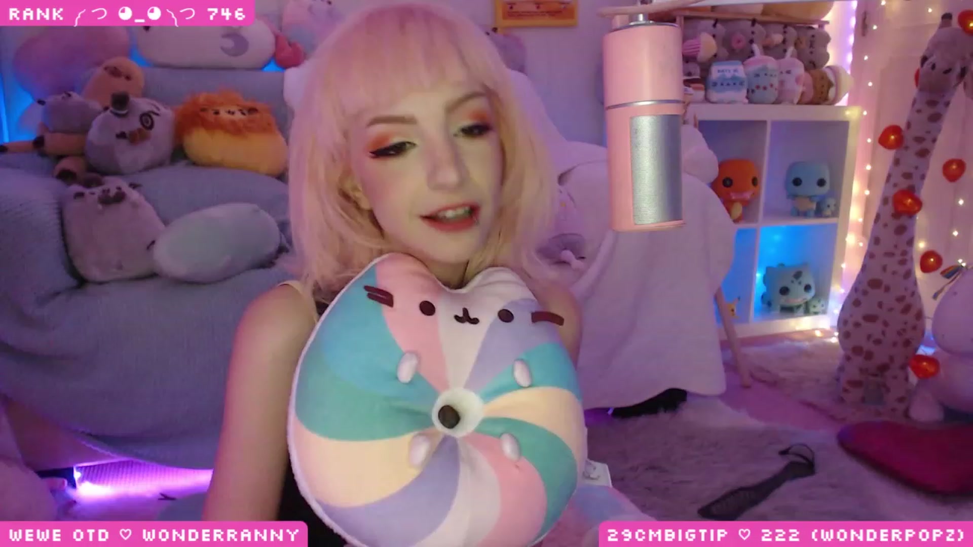 Gallery image thumbnail from WonderAna's myfreecams stream on, 05/08/2023, 03:06 image 20 of 20