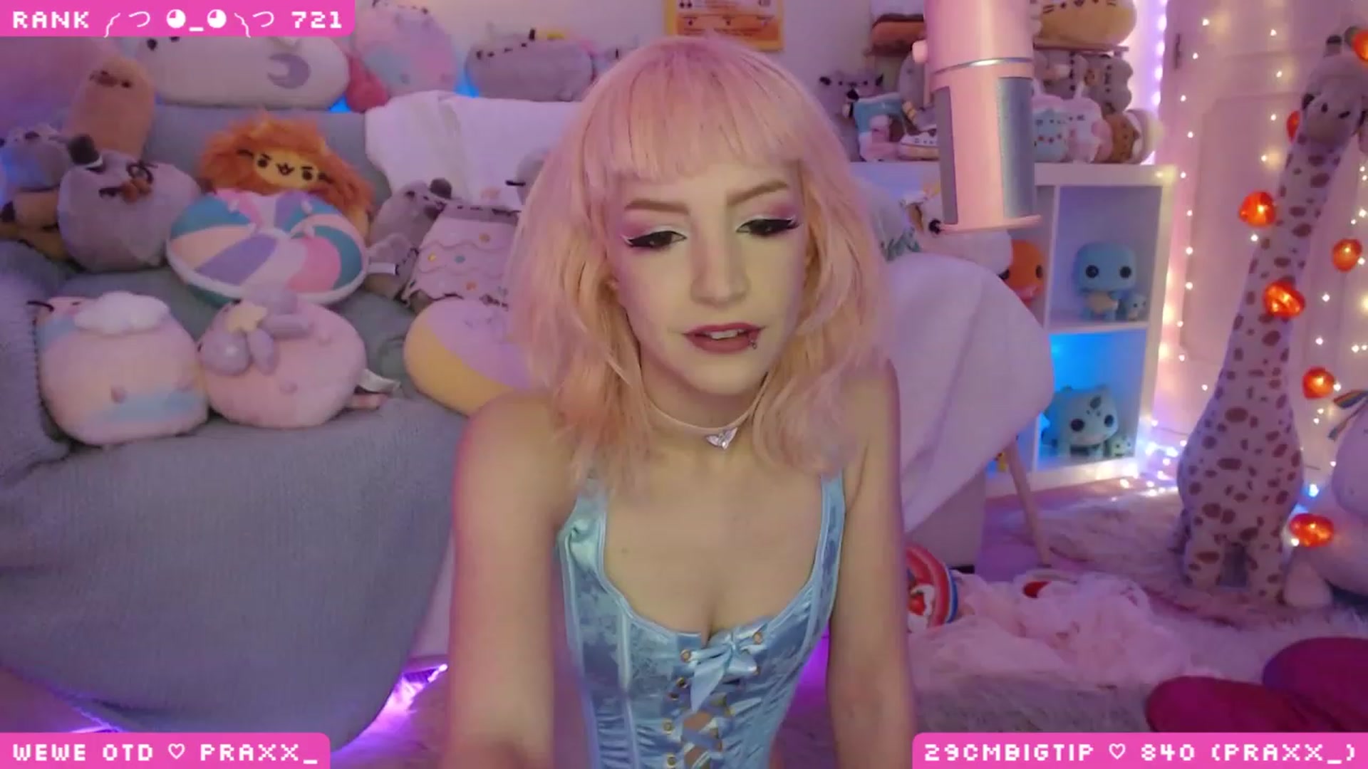Gallery image thumbnail from WonderAna's myfreecams stream on, 05/08/2023, 23:41 image 11 of 20