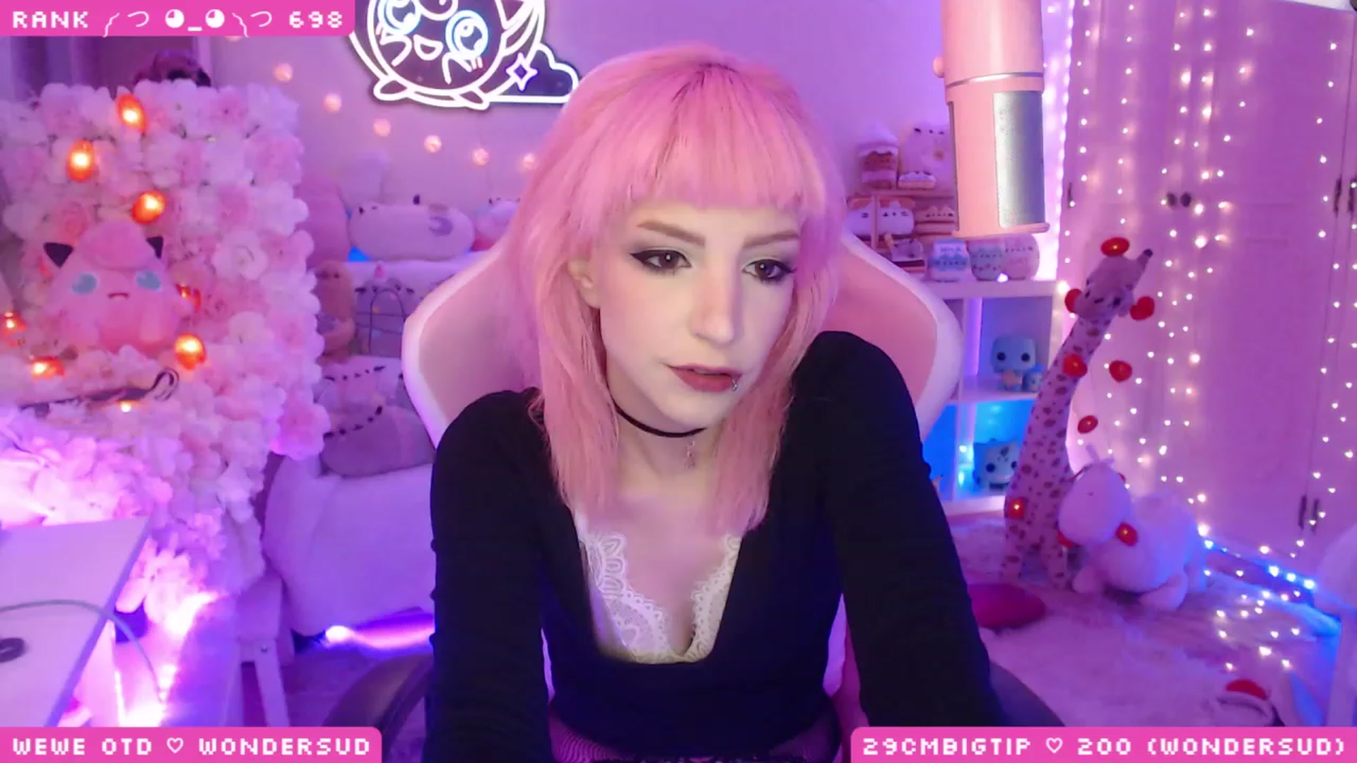 Gallery image thumbnail from WonderAna's myfreecams stream on, 05/12/2023, 24:01 image 1 of 20