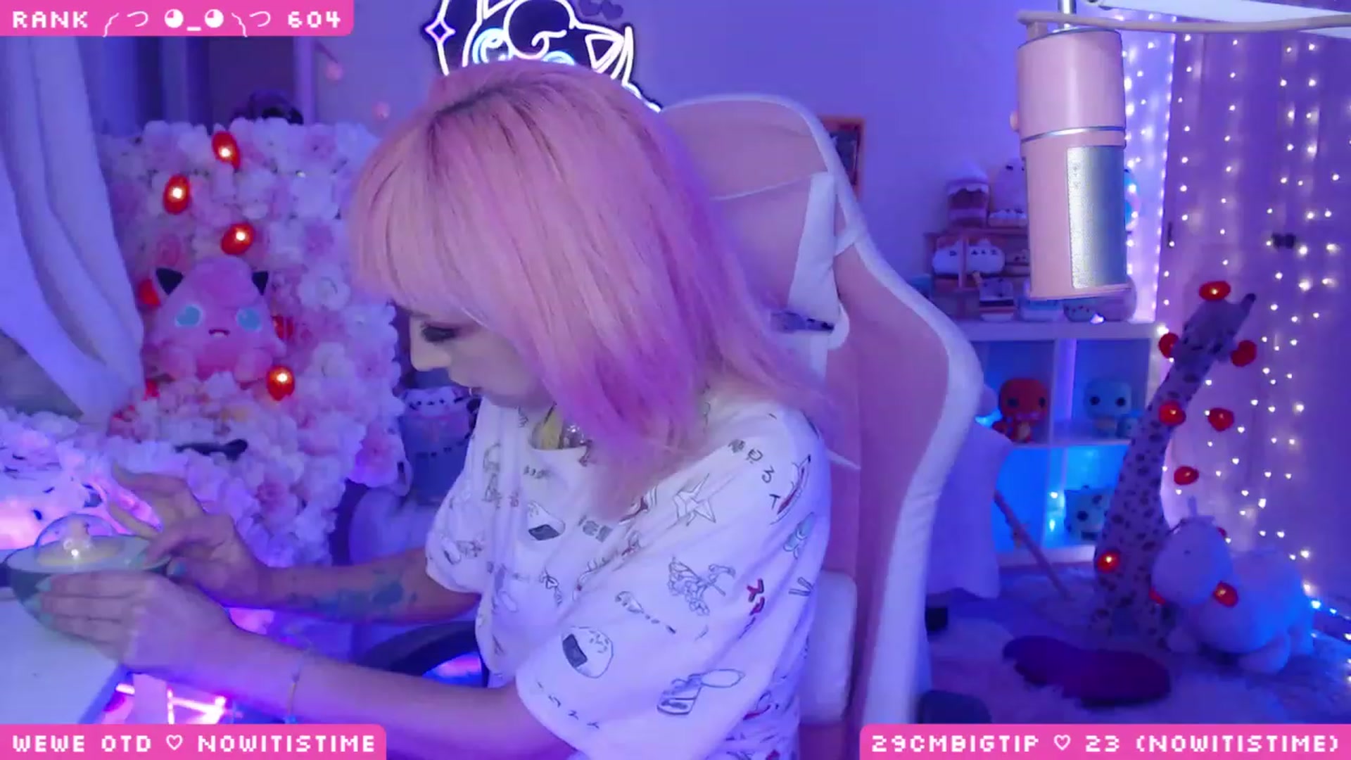 Gallery image thumbnail from WonderAna's myfreecams stream on, 05/13/2023, 23:47 image 5 of 20