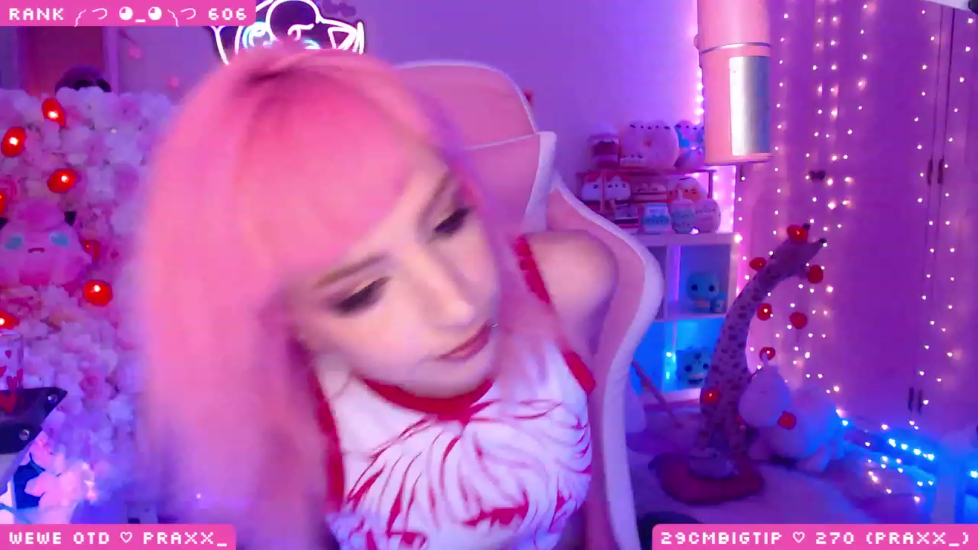 Gallery image thumbnail from WonderAna's myfreecams stream on, 05/15/2023, 01:05 image 8 of 20