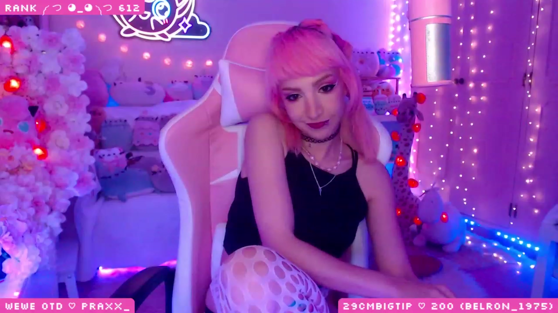 Gallery image thumbnail from WonderAna's myfreecams stream on, 05/16/2023, 01:43 image 17 of 20