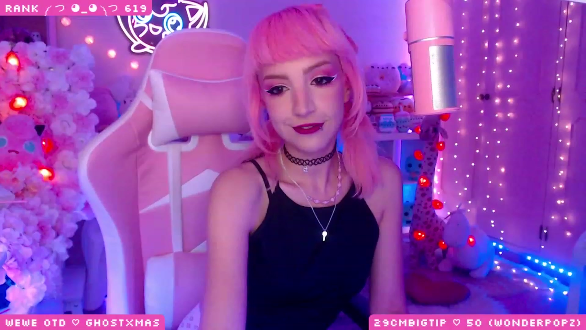 Gallery image thumbnail from WonderAna's myfreecams stream on, 05/16/2023, 01:43 image 5 of 20