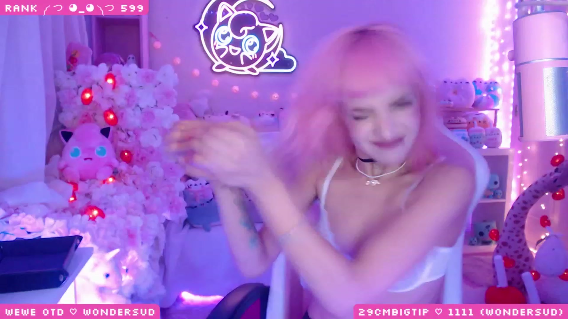 Gallery image thumbnail from WonderAna's myfreecams stream on, 05/19/2023, 02:45 image 10 of 20