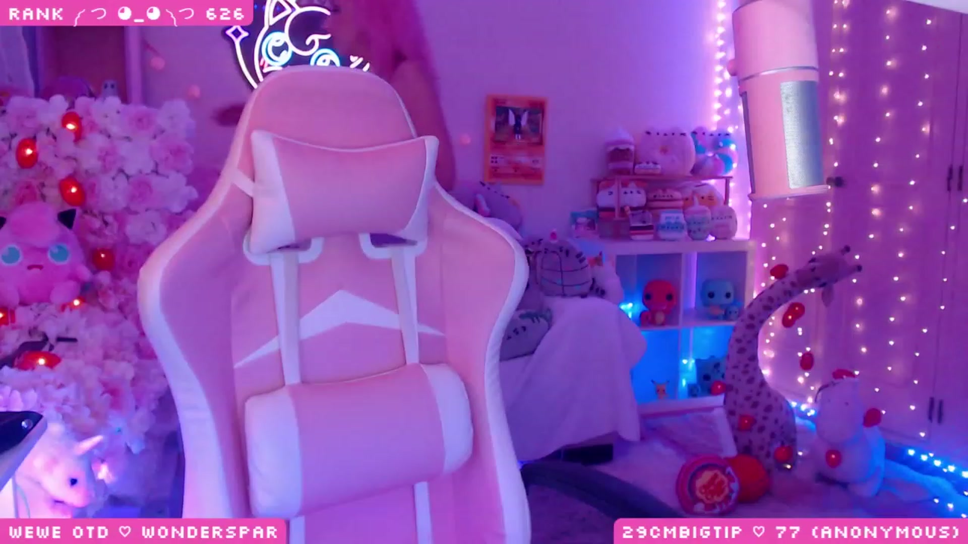 Gallery image thumbnail from WonderAna's myfreecams stream on, 05/19/2023, 23:17 image 18 of 20