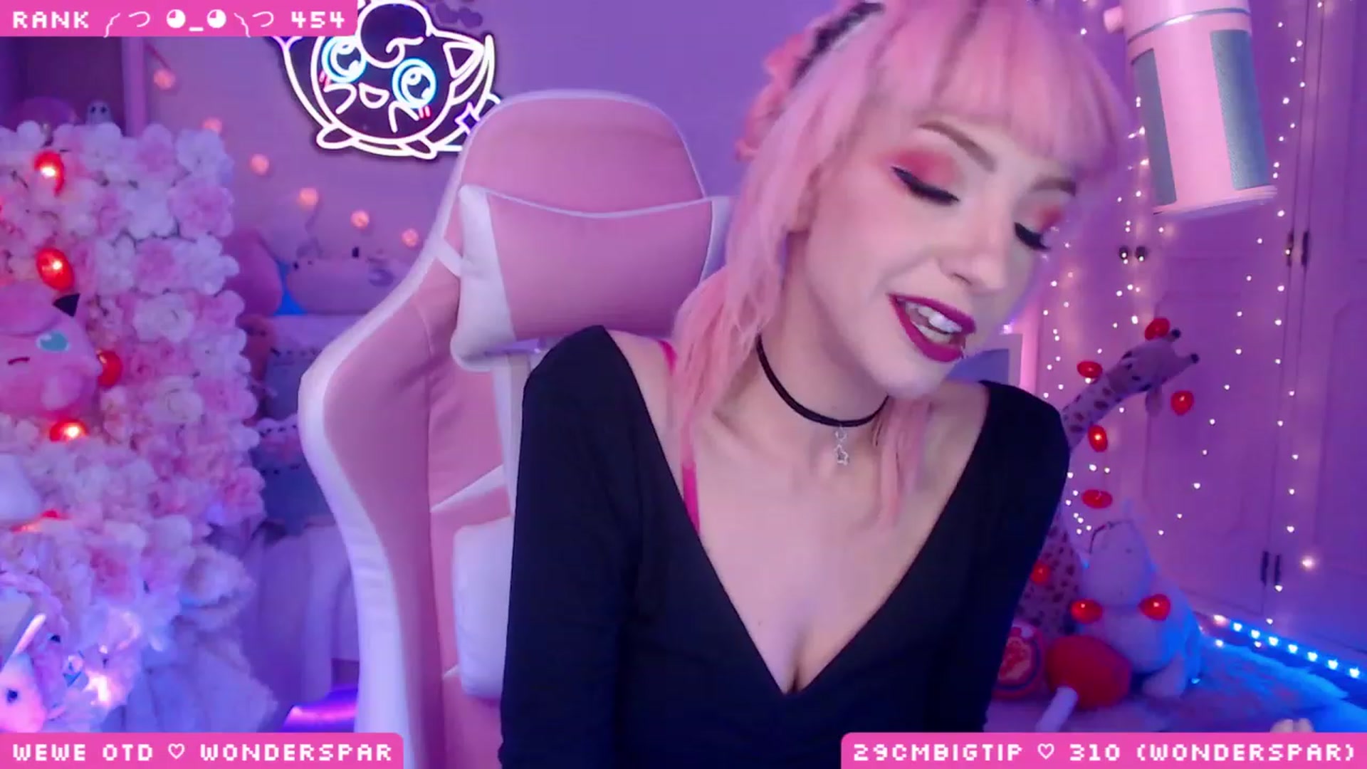 Gallery image thumbnail from WonderAna's myfreecams stream on, 05/23/2023, 24:04 image 18 of 20