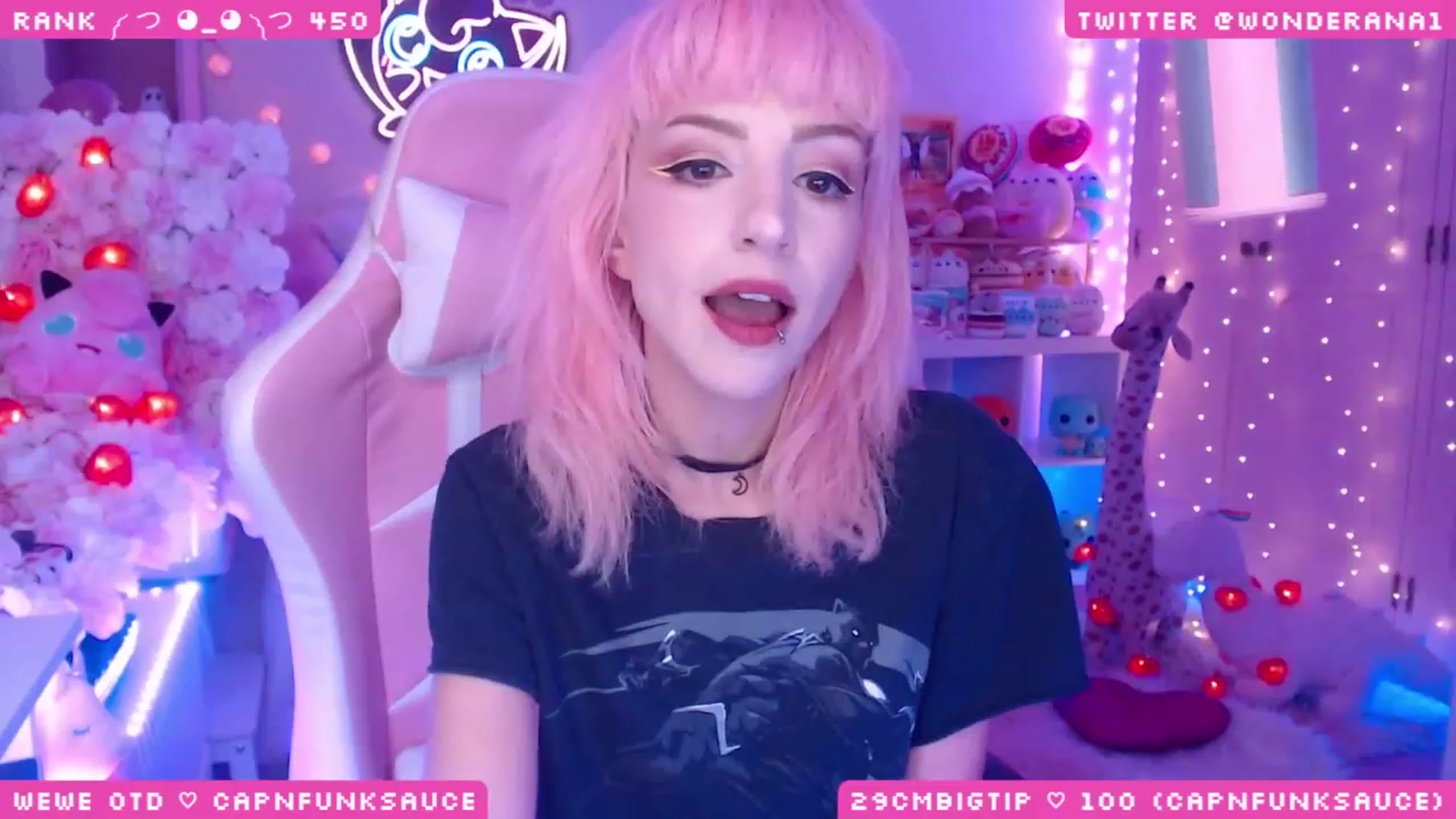 Gallery image thumbnail from WonderAna's myfreecams stream on, 06/01/2023, 01:09 image 19 of 20