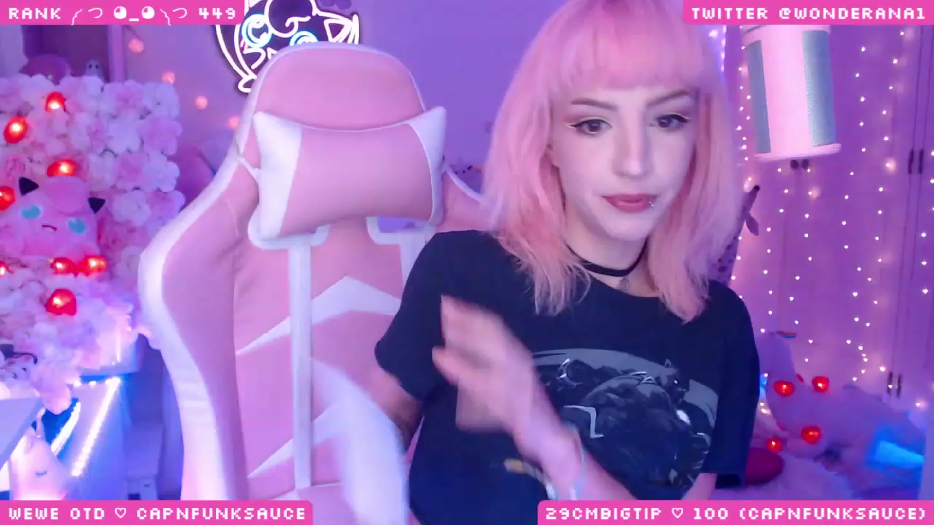 Gallery image thumbnail from WonderAna's myfreecams stream on, 06/01/2023, 01:09 image 9 of 20