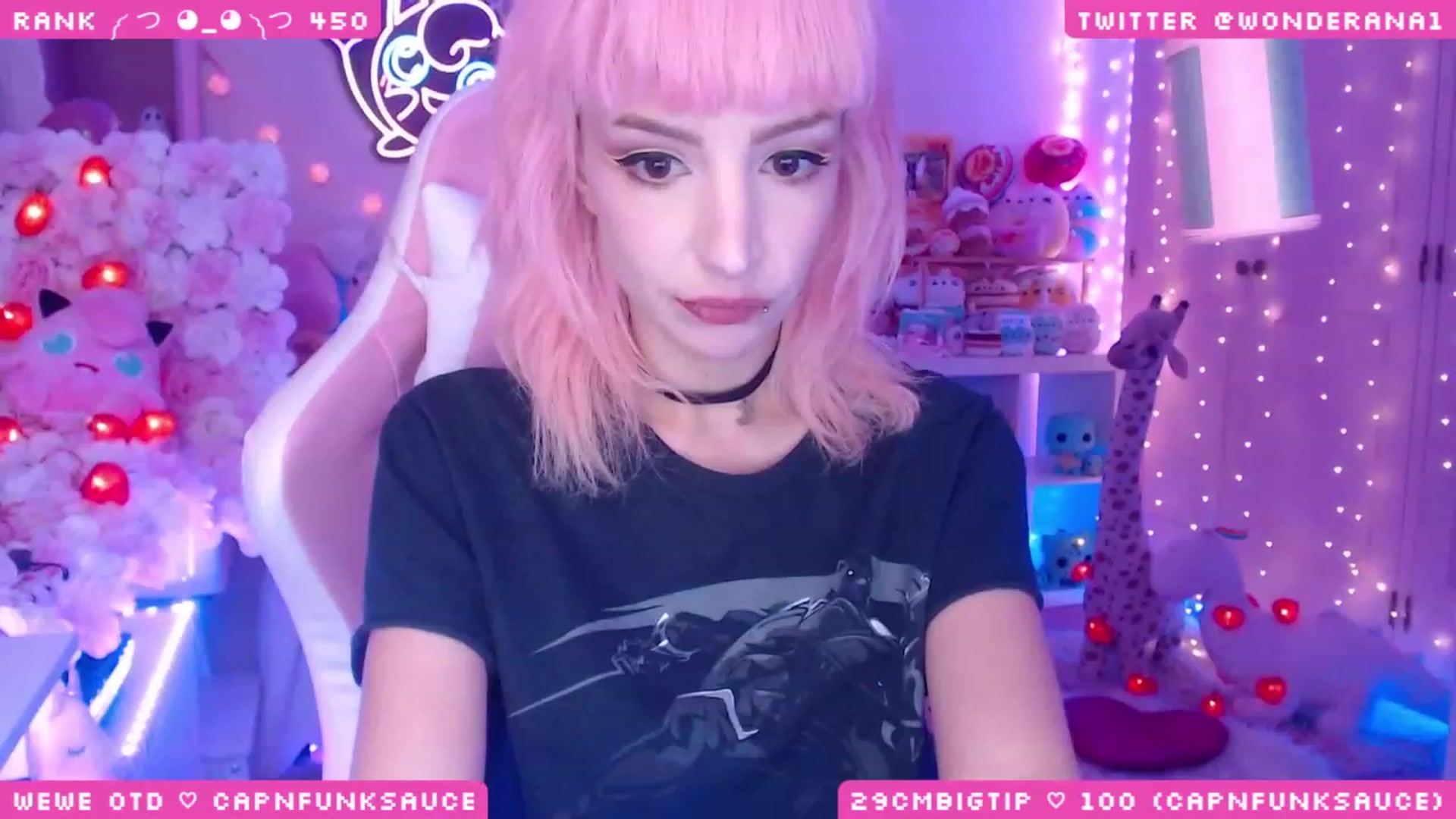 Gallery image thumbnail from WonderAna's myfreecams stream on, 06/01/2023, 01:56 image 7 of 20