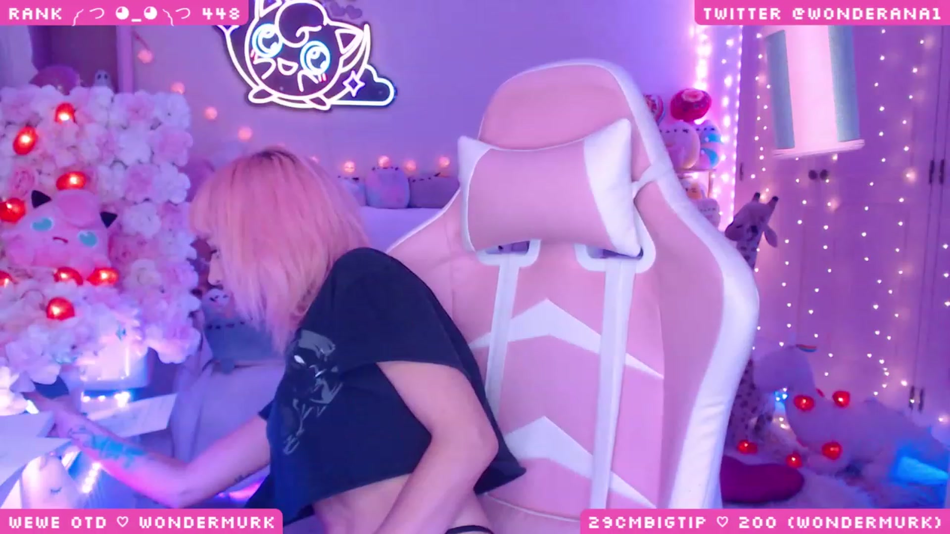 Gallery image thumbnail from WonderAna's myfreecams stream on, 06/01/2023, 01:56 image 14 of 20