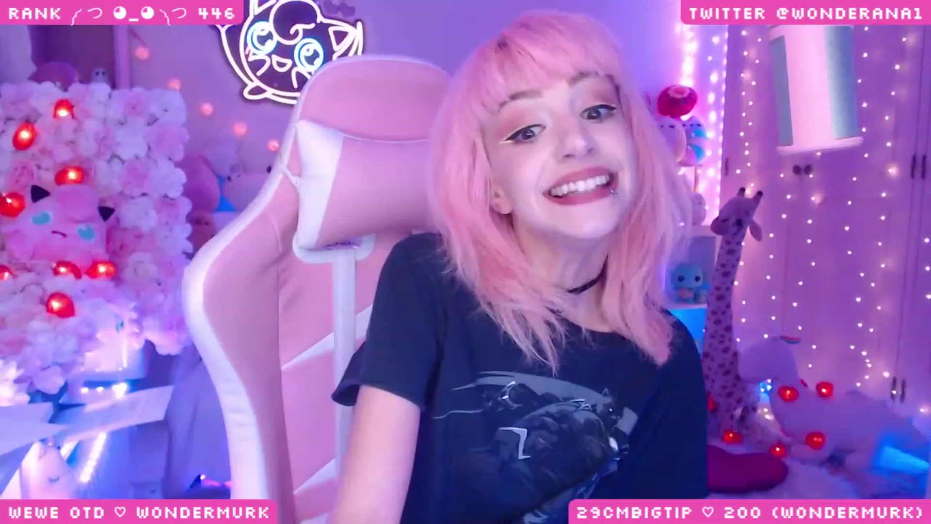 Gallery image thumbnail from WonderAna's myfreecams stream on, 06/01/2023, 01:56 image 18 of 20